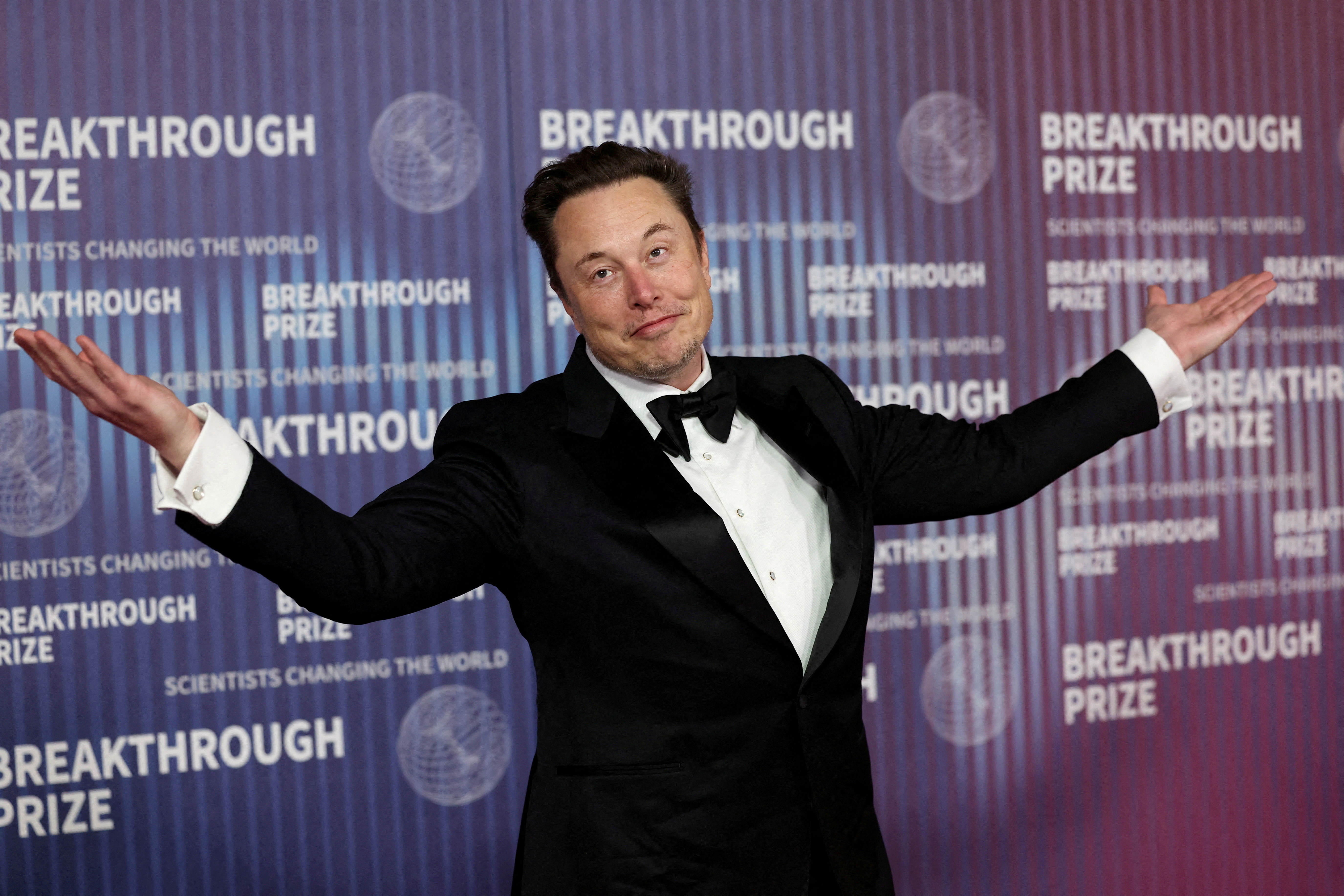 Elon Musk at an awards show in Los Angeles