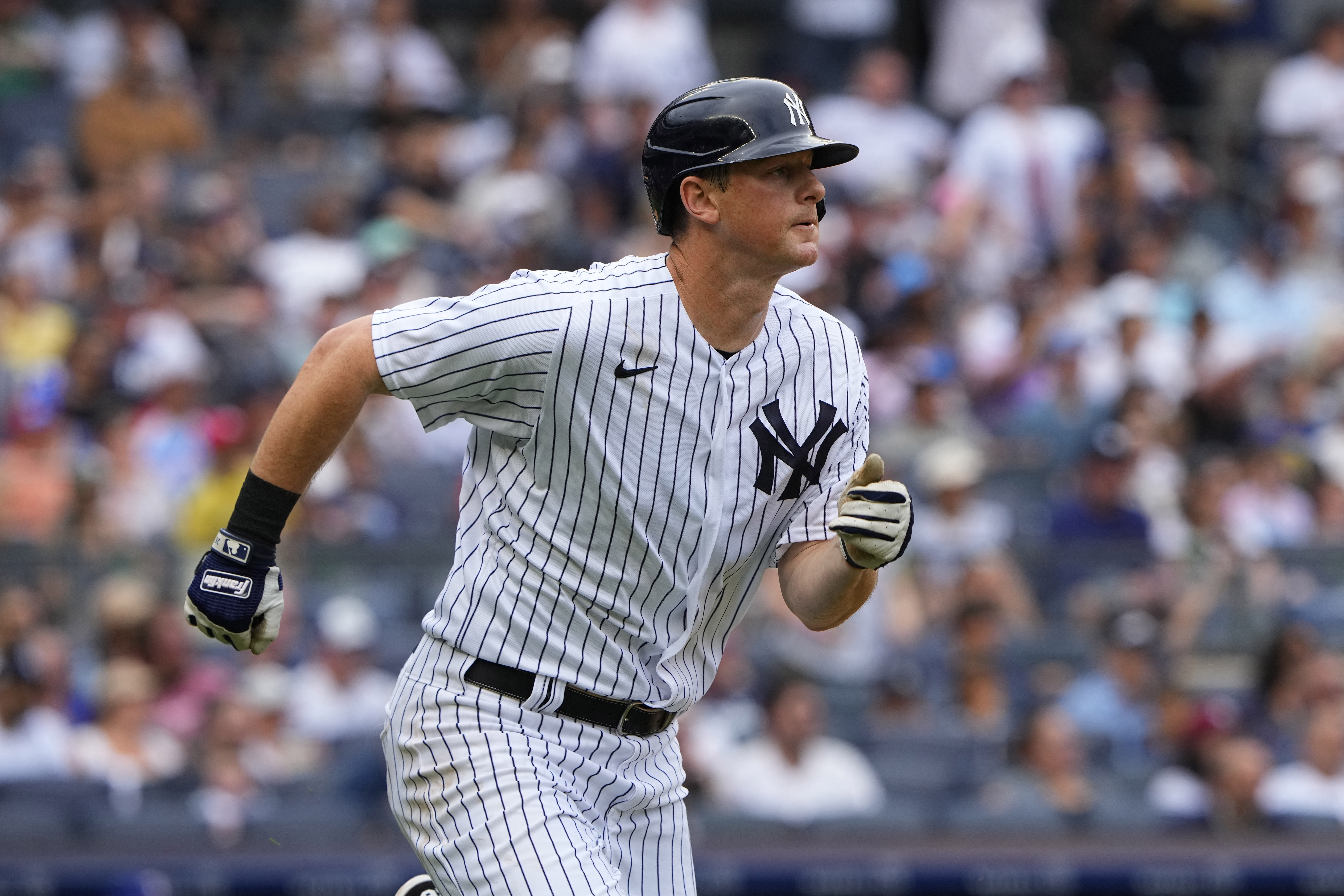 DJ LeMahieu gets big hit in Yankees win over Rangers