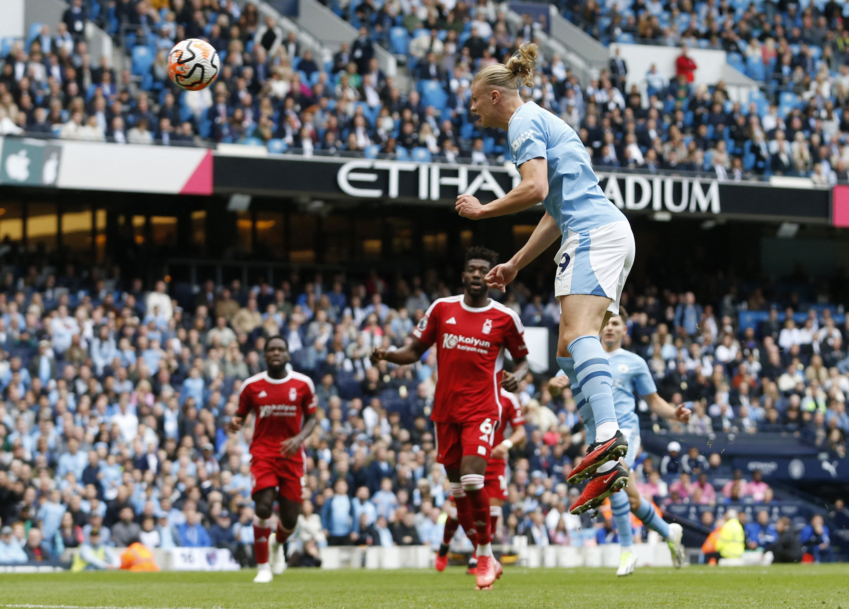 Man City Beat Nottingham Forest 2-0 Despite Rodri Red Card 