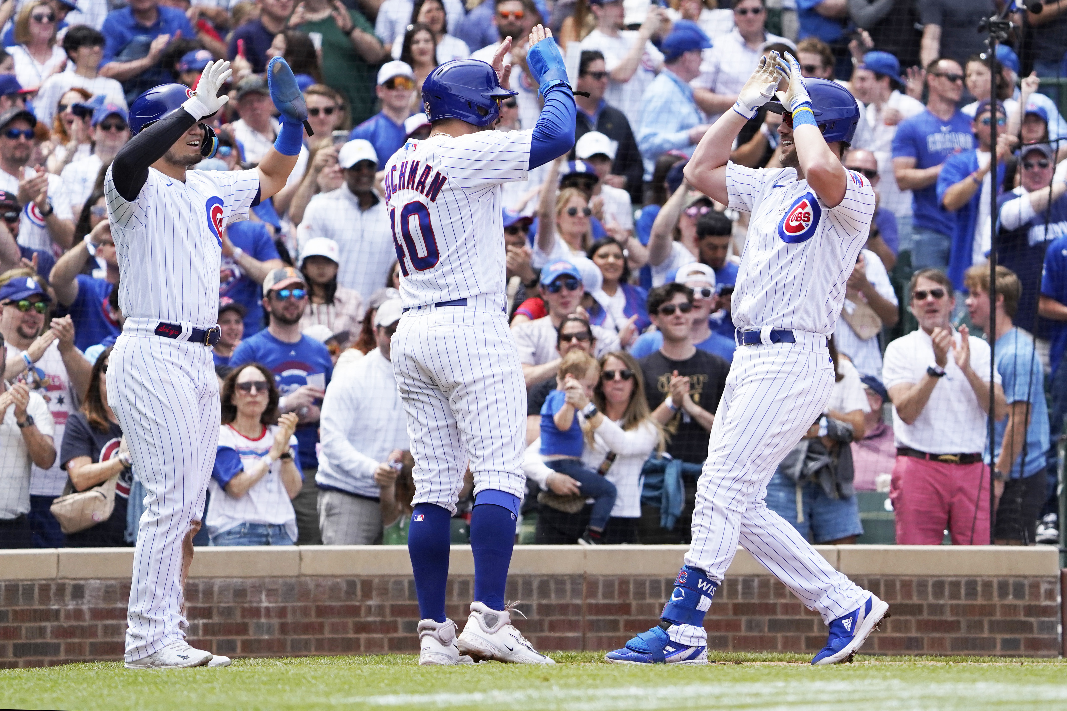 Local Cubs, Reds superfans' excitement amps up ahead of Field of