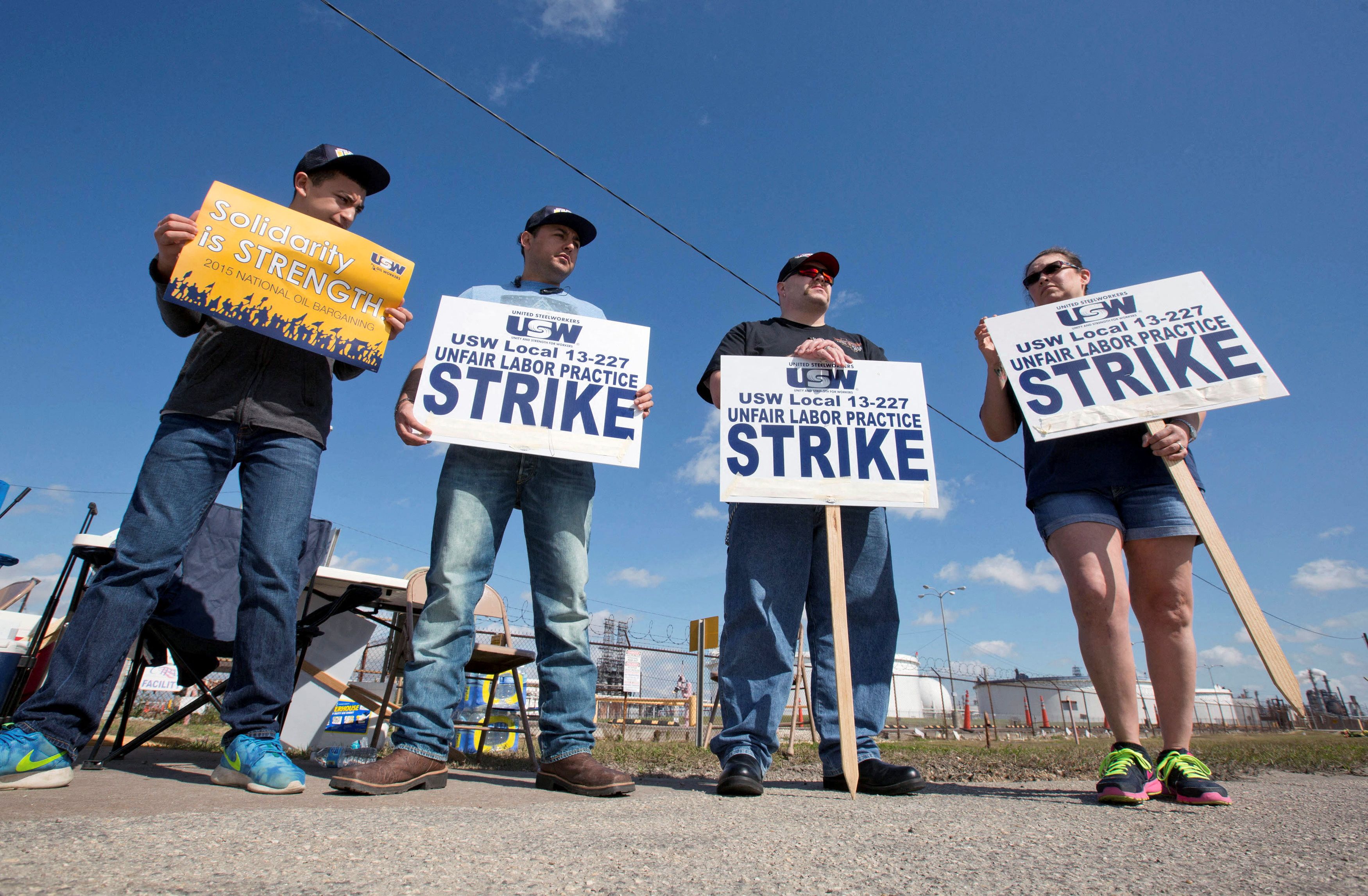 USFL AND THE UNITED STEELWORKERS REACH AGREEMENT - OnFocus