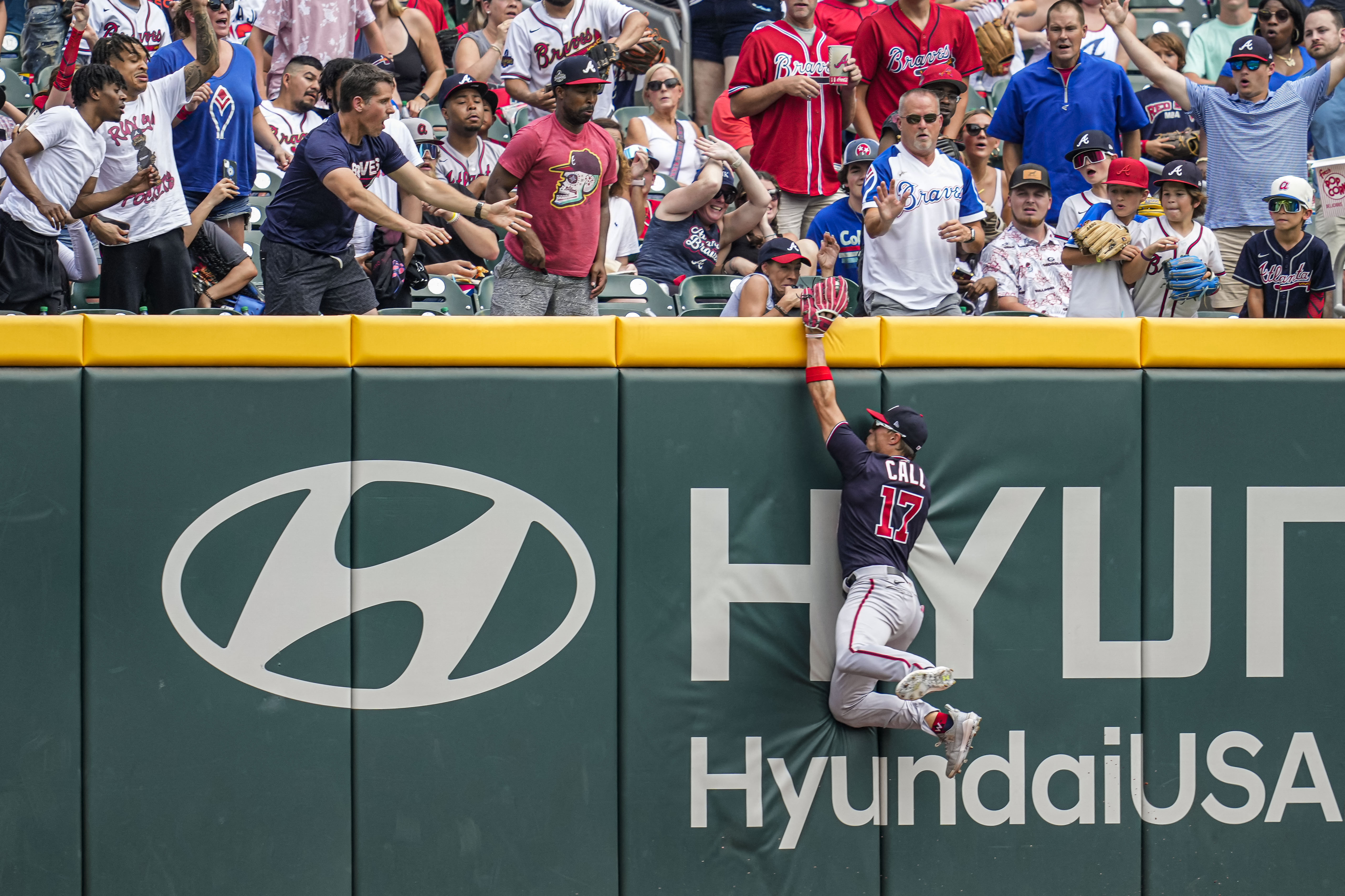 Nationals can't stop streaking Braves, lose 8-2