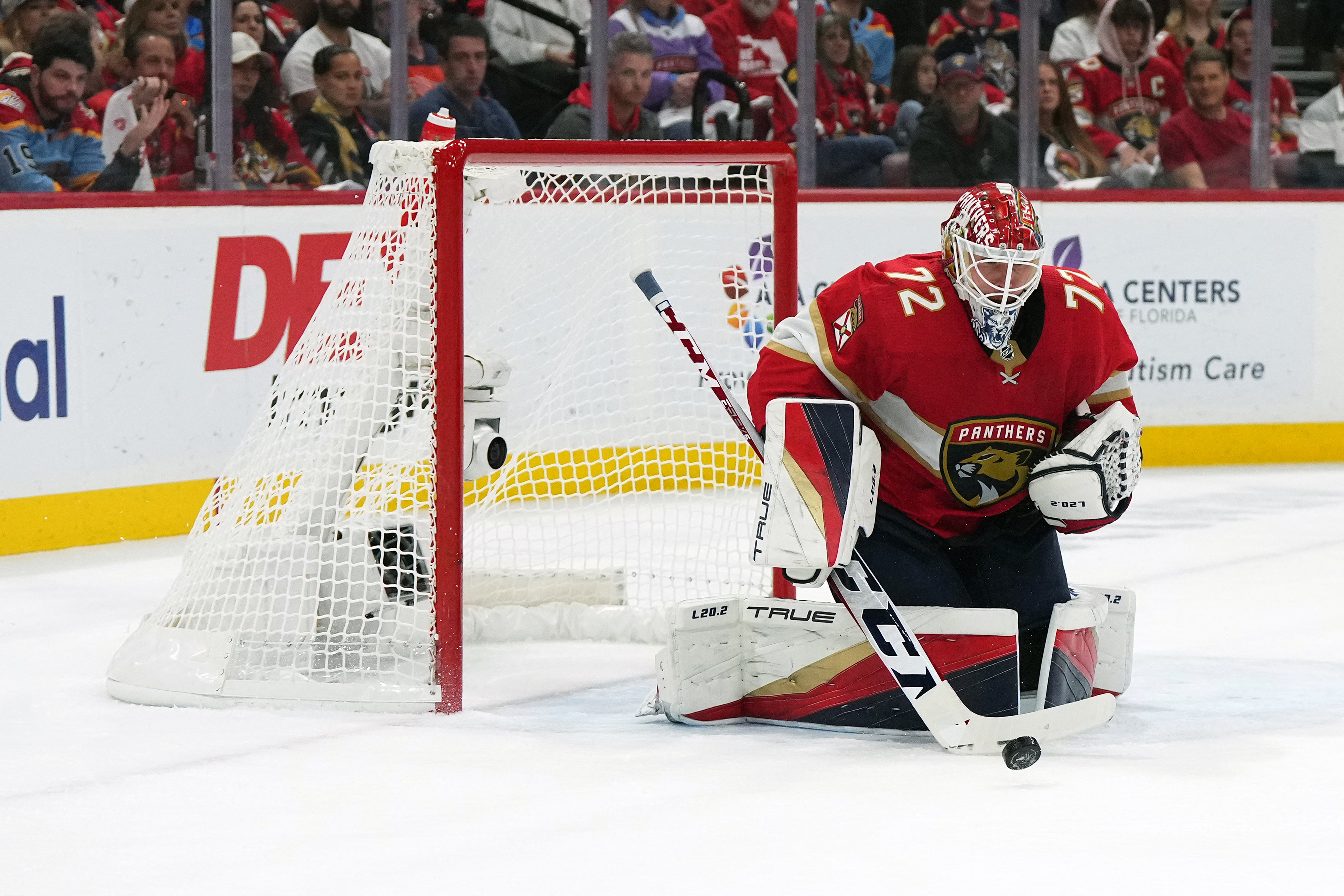 Panthers cap sweep of Hurricanes with last-minute goal