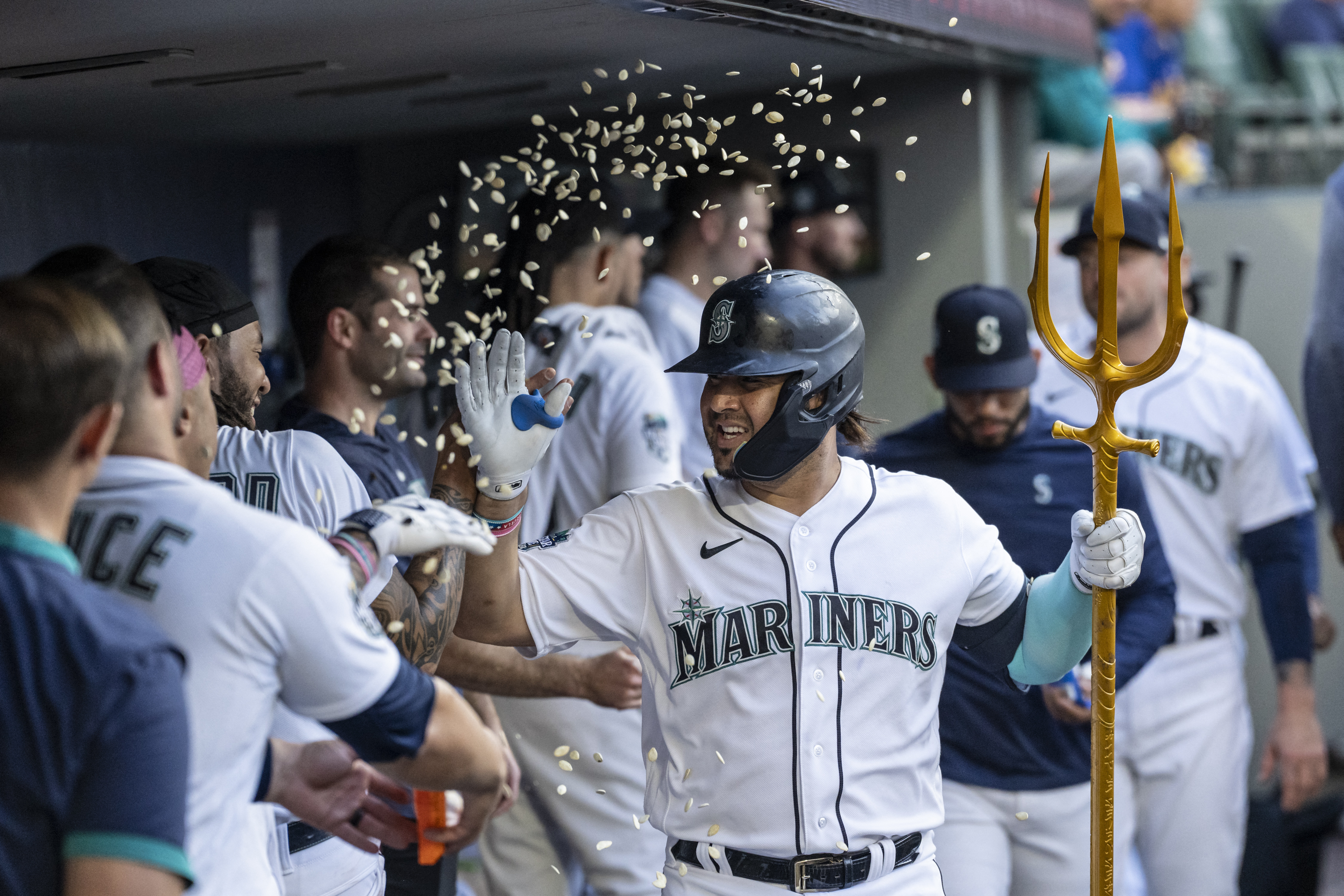 Luis Castillo goes seven innings as Mariners top Nationals, Sports