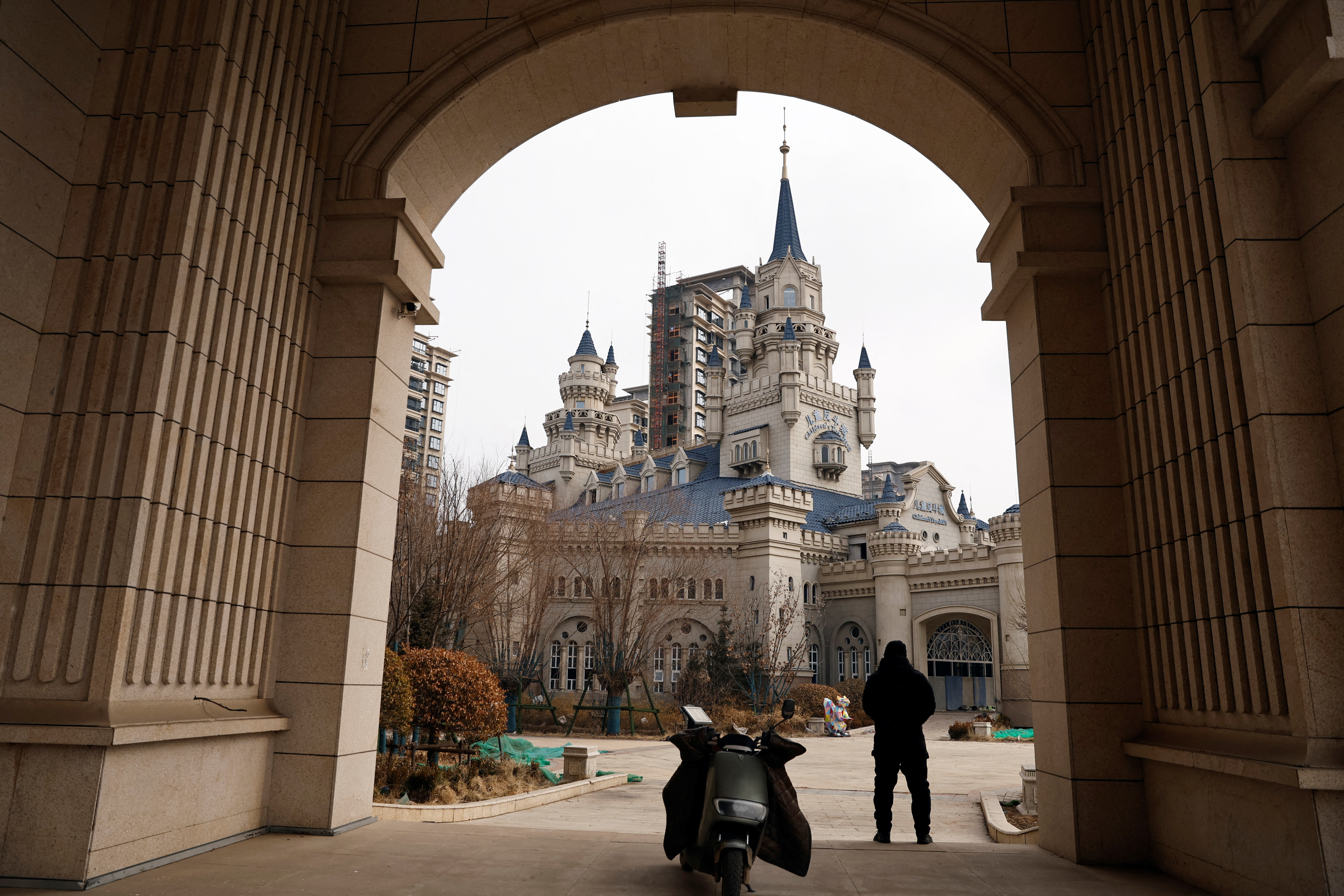 中国恒大の清算人、PwCなどサービス企業調査 財務悪化要因追及
