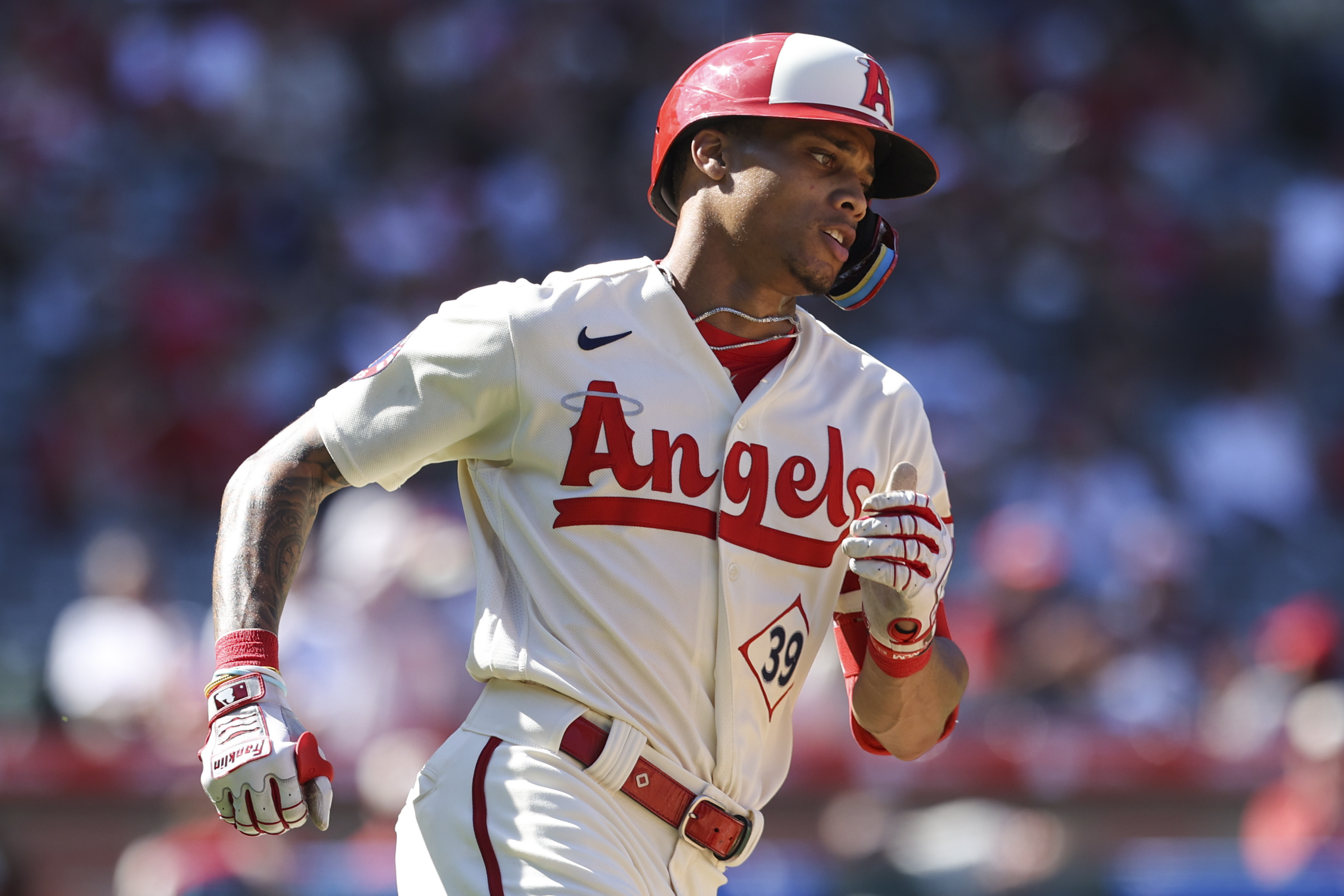 Kenny Rosenberg, Angels squeeze past punchless Guardians