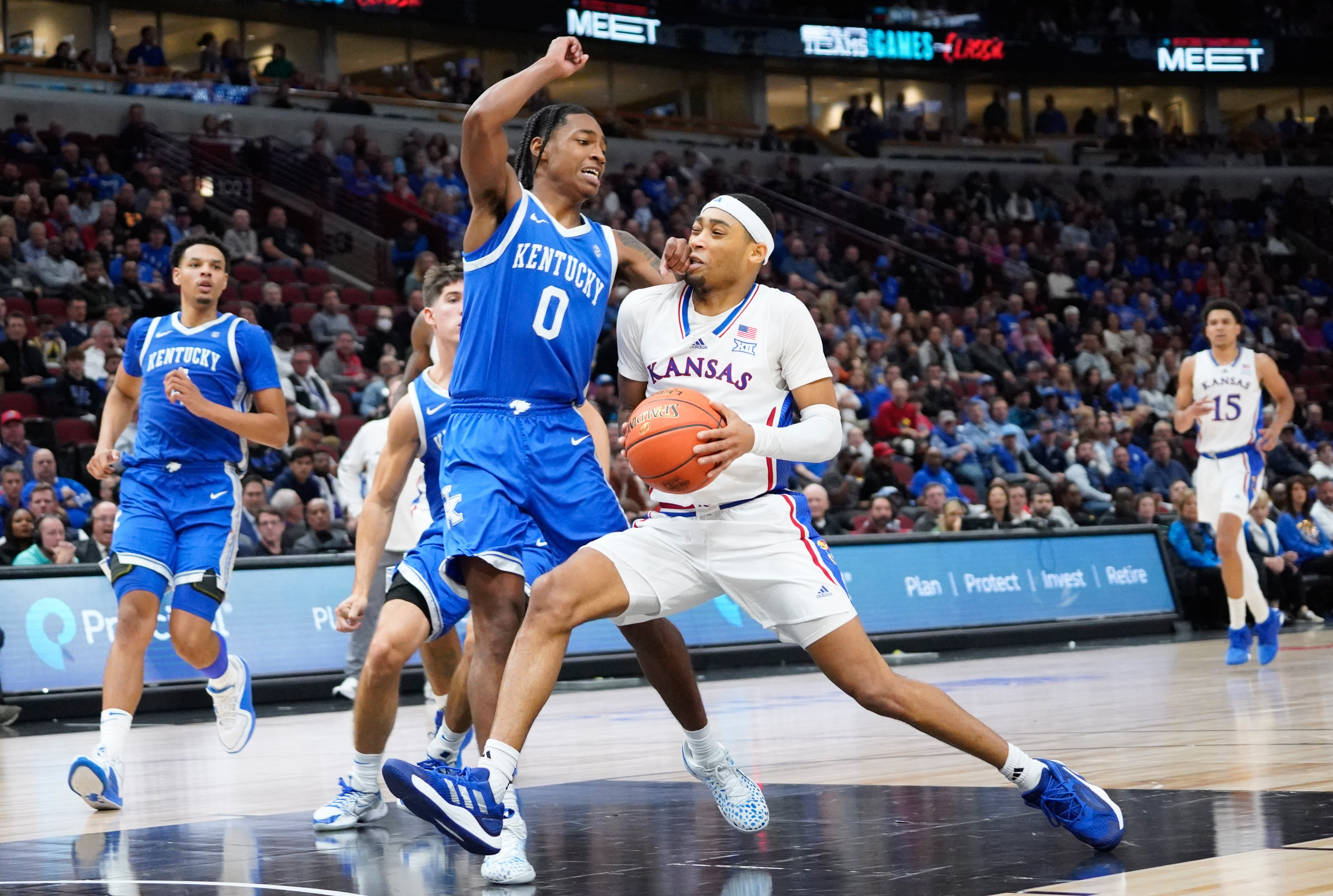 Kentucky Beats Kansas In NCAA Championship Game