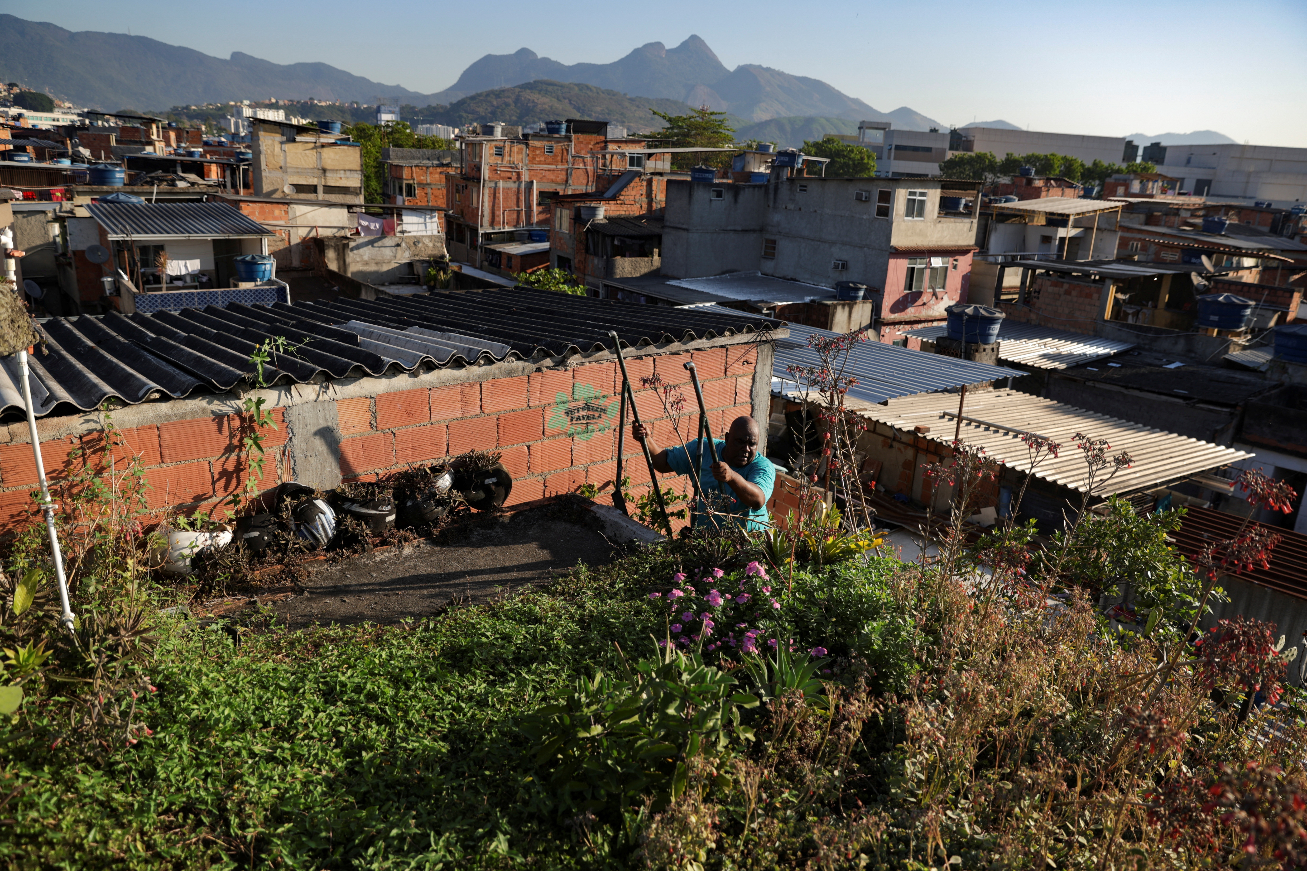 Brazil - Favela culture - hair styling and passinho