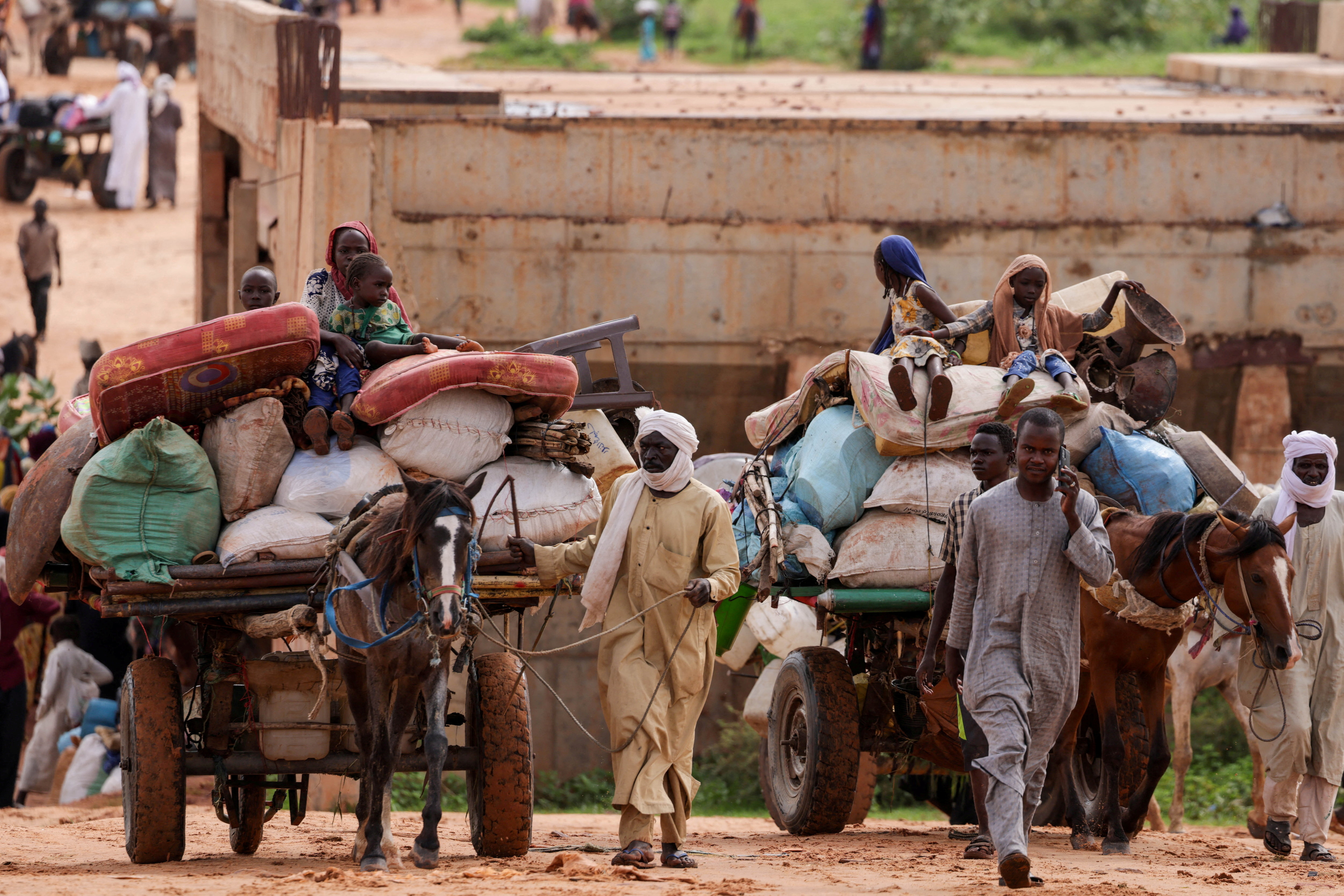 Fleeing Sudanese seek refuge in Chad