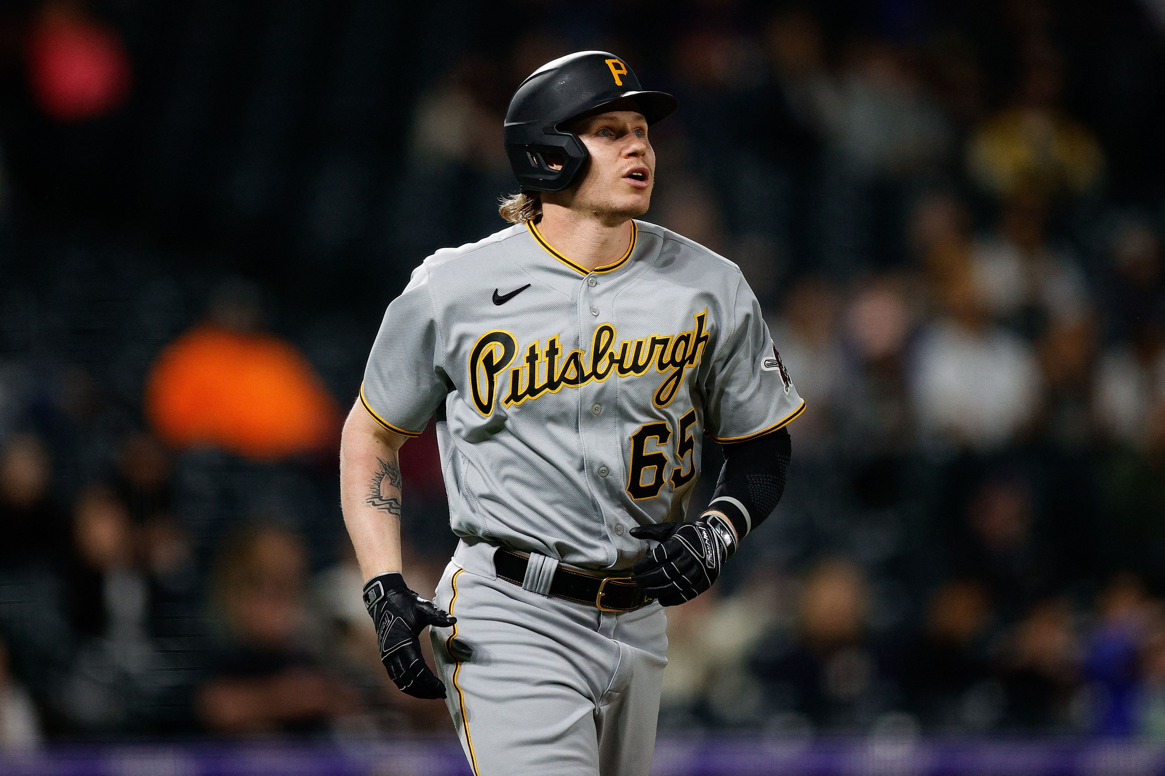 Pirates jump on Rockies early, cruise to 14-3 rout