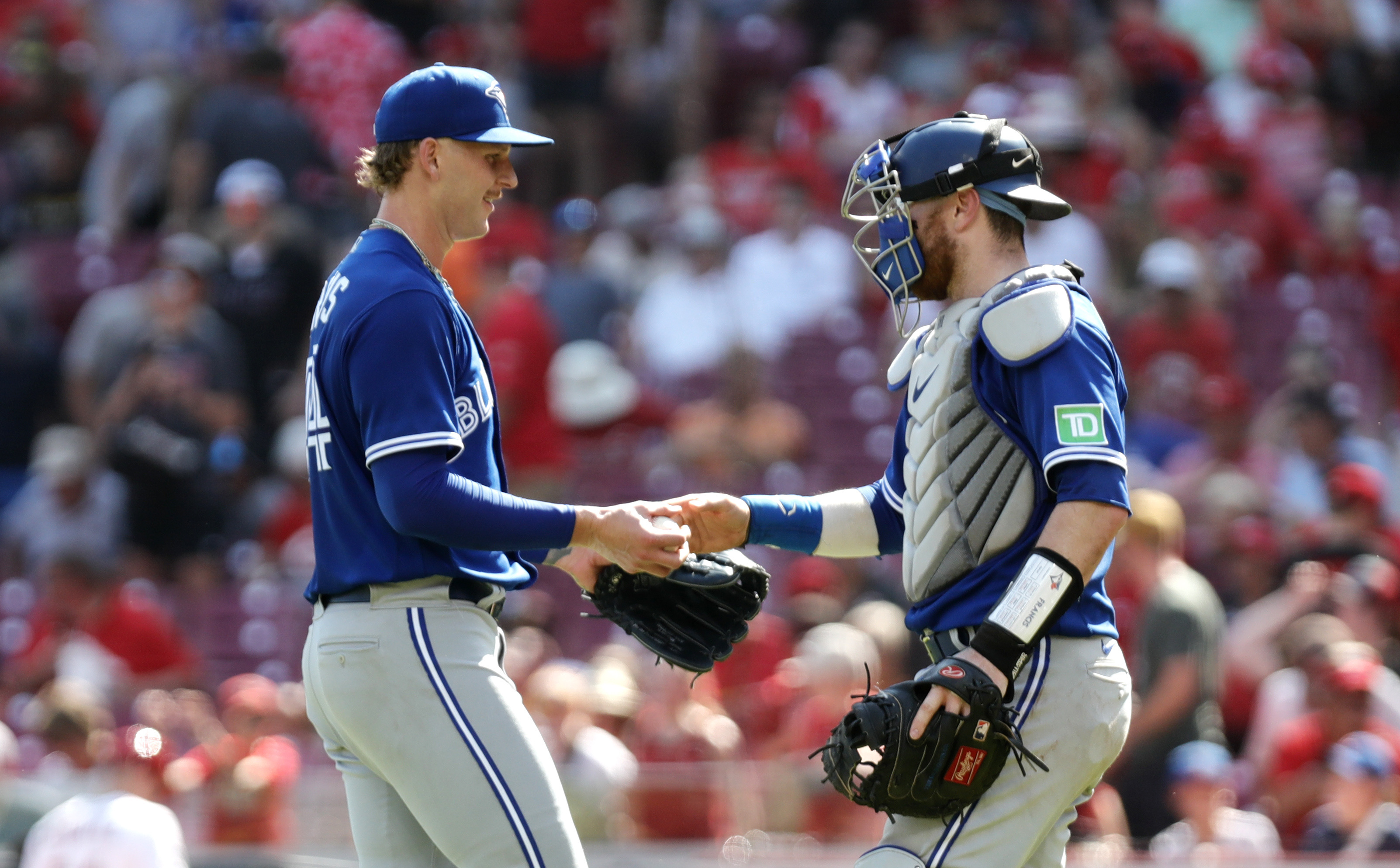 MLB: Belt hits 2 of Blue Jays' 5 home runs in 10-3 rout of Reds