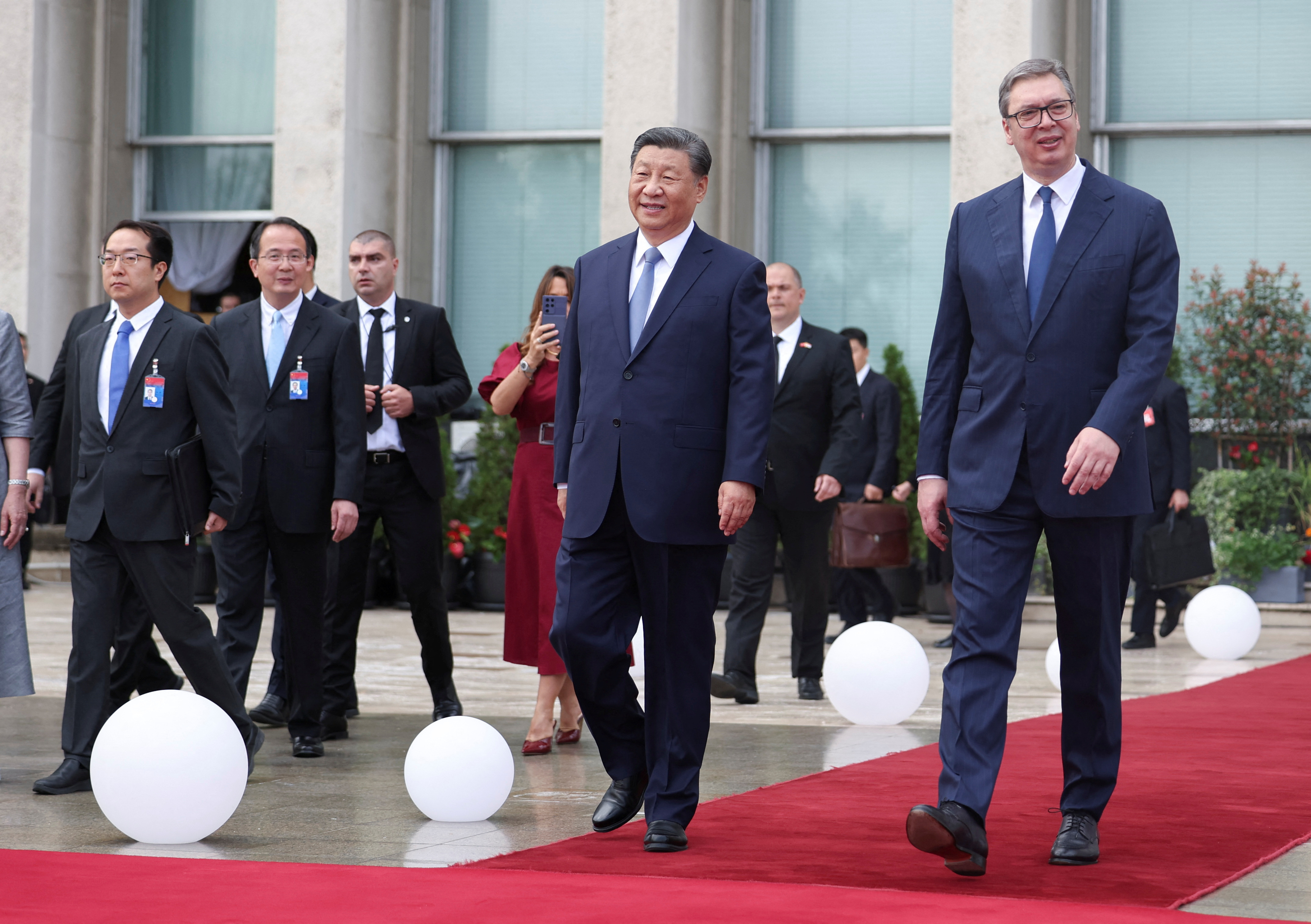 Chinese President Xi visits Serbia