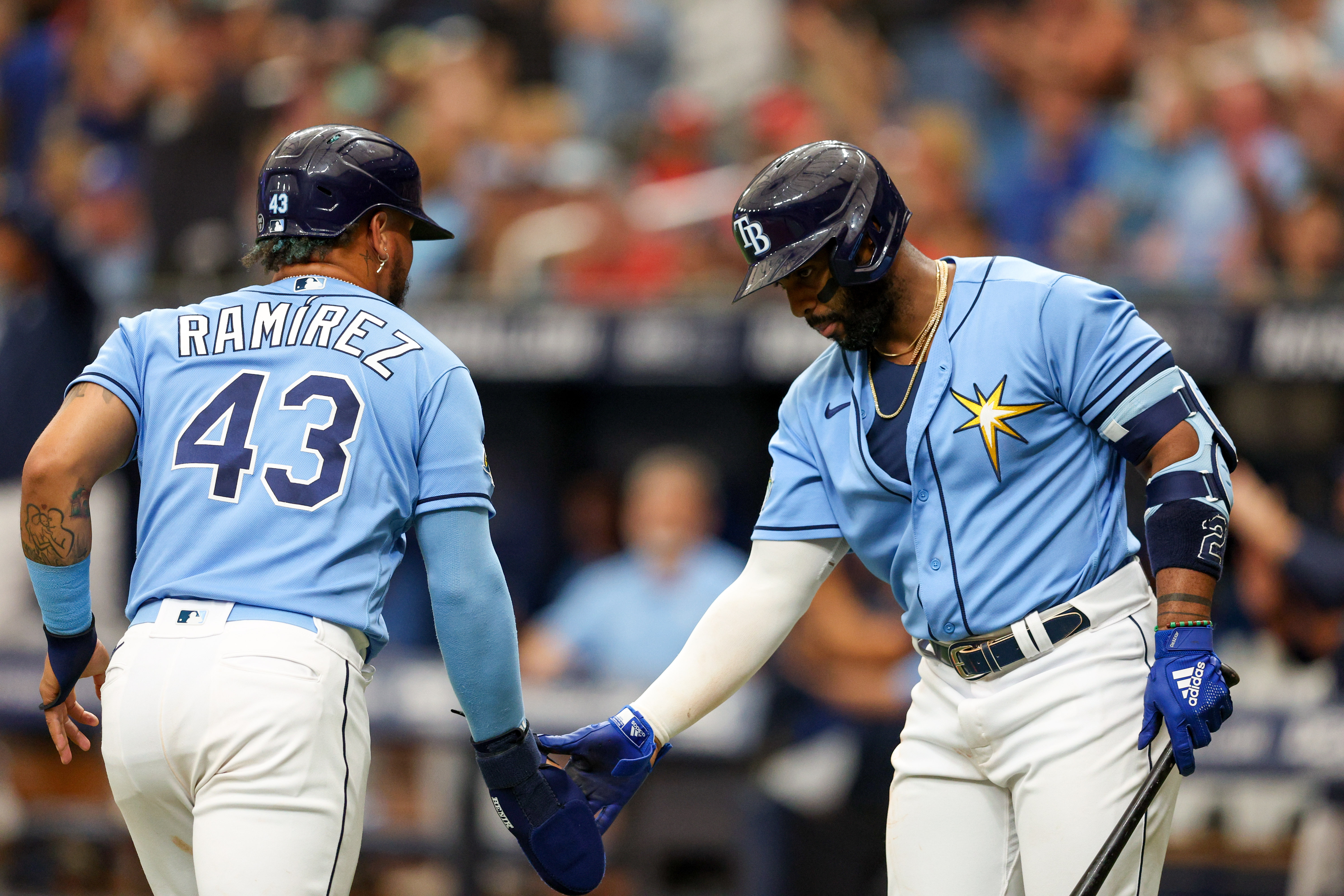 Rays drub Red Sox, tie MLB mark with 13th straight win