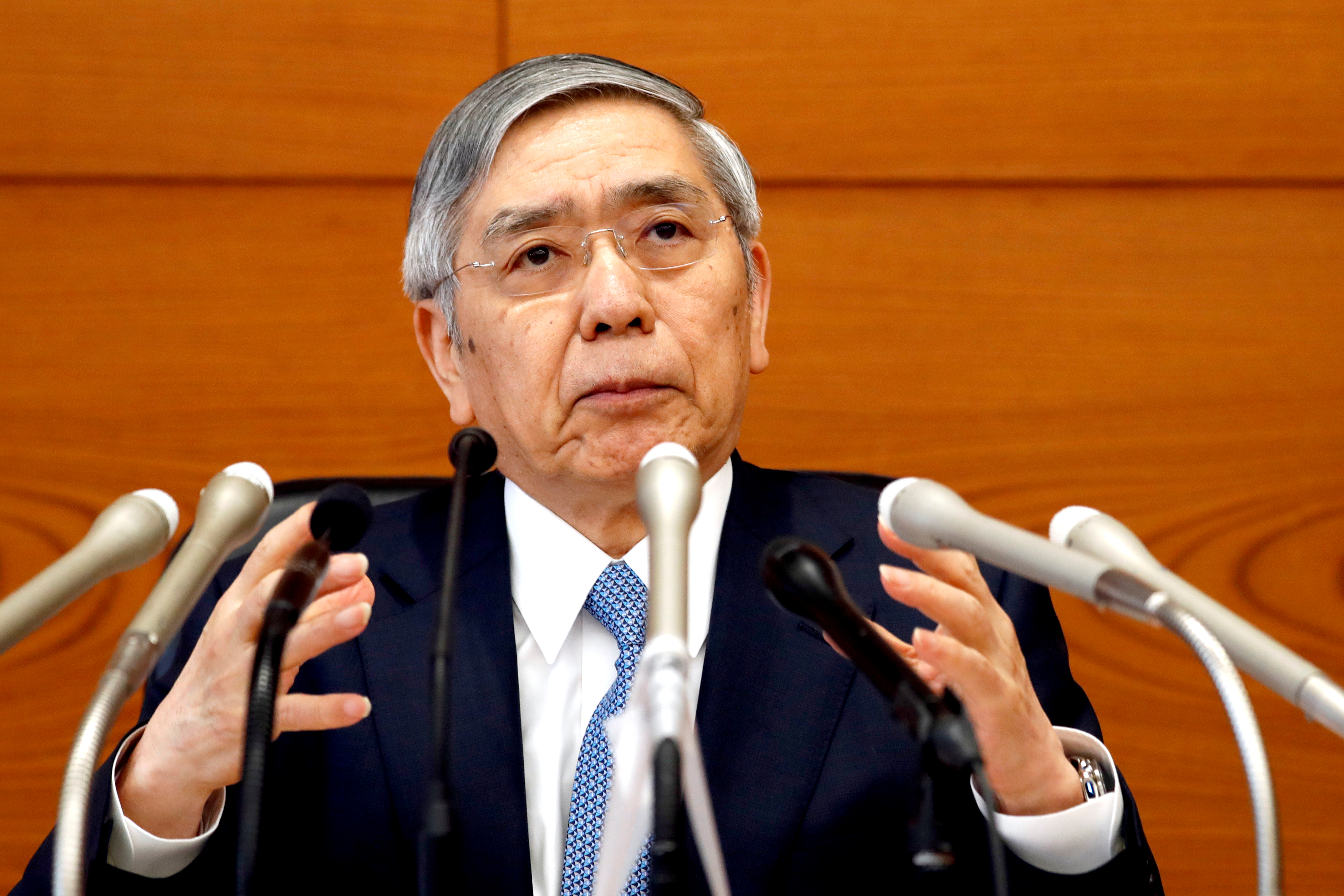 BOJ&#39;s Kuroda says no plan to &#39;permanently reduce&#39; ETF buying | Reuters