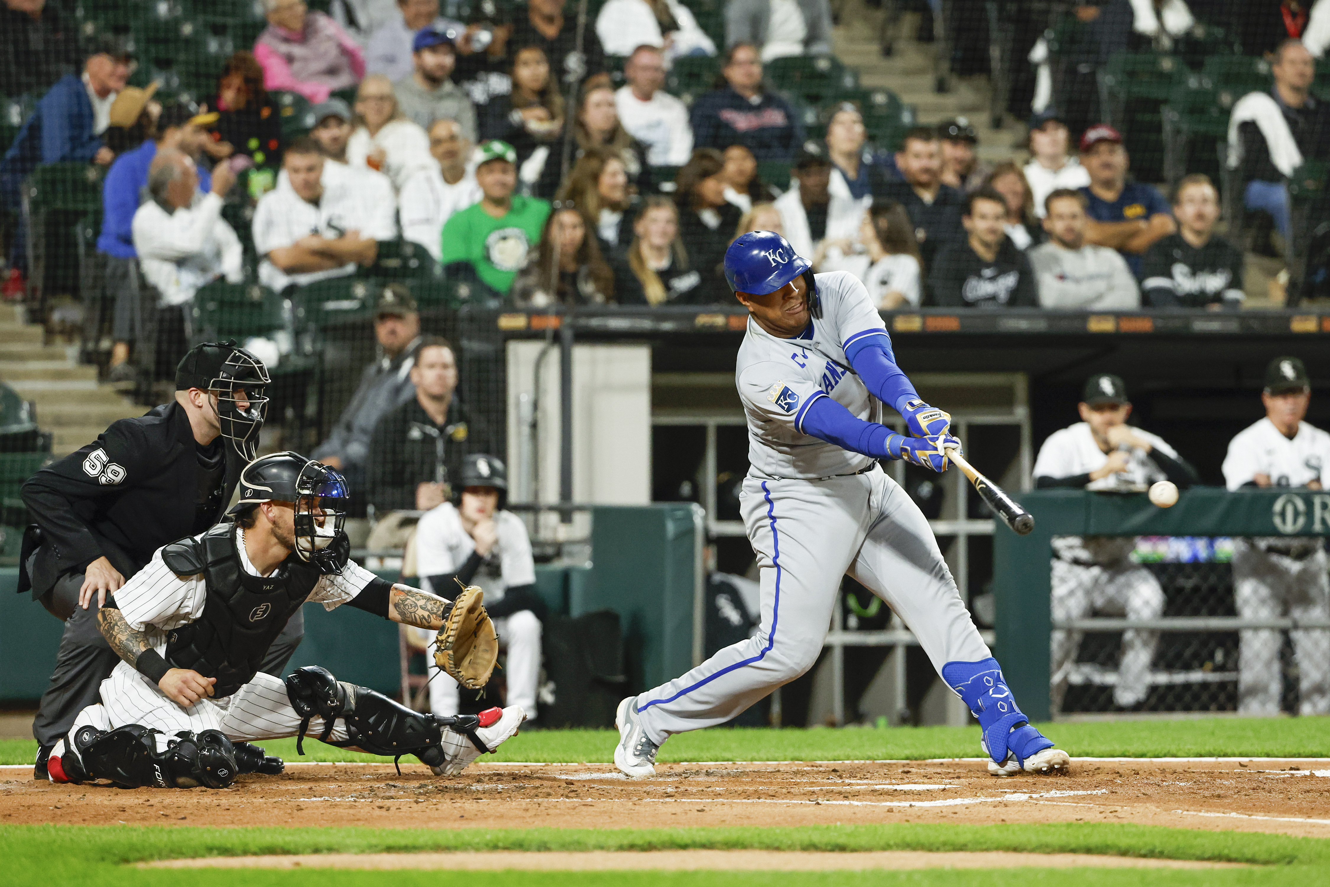 Michael Massey homers as Royals take down White Sox