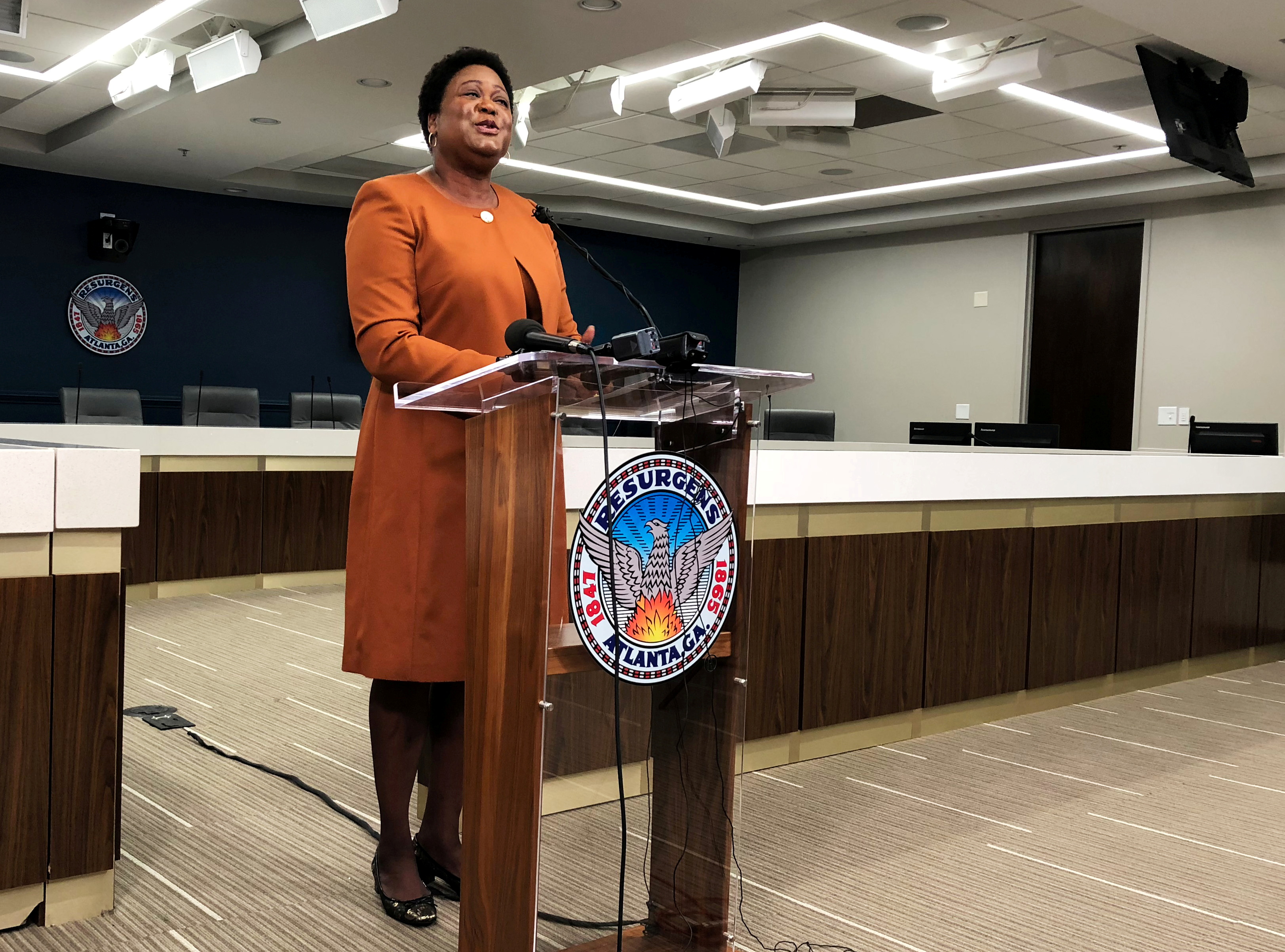 Atlanta mayor claims Indian 'friends' haven't opposed mascot