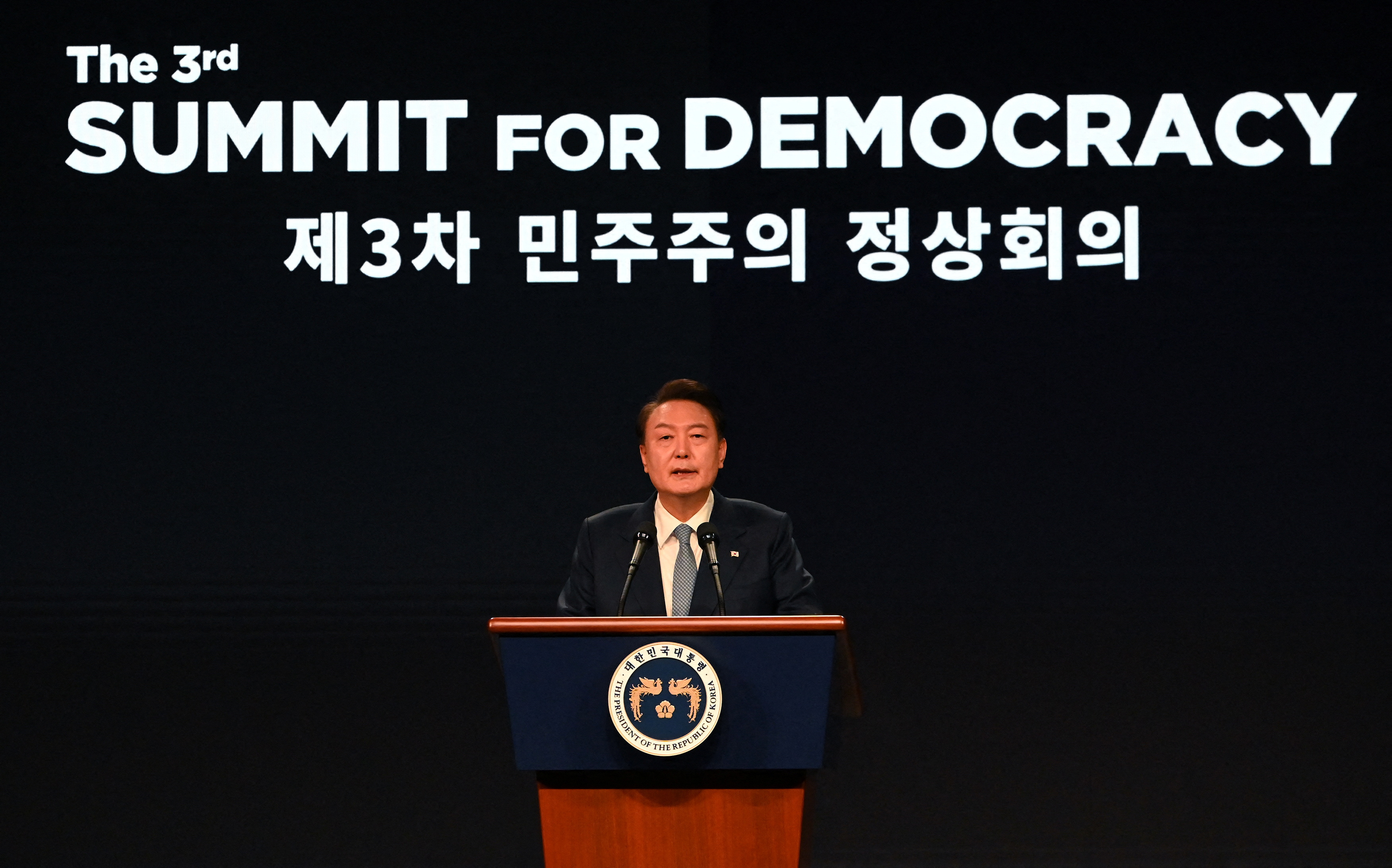 South Korea hosted summit warns of AI risks to democracy | Reuters