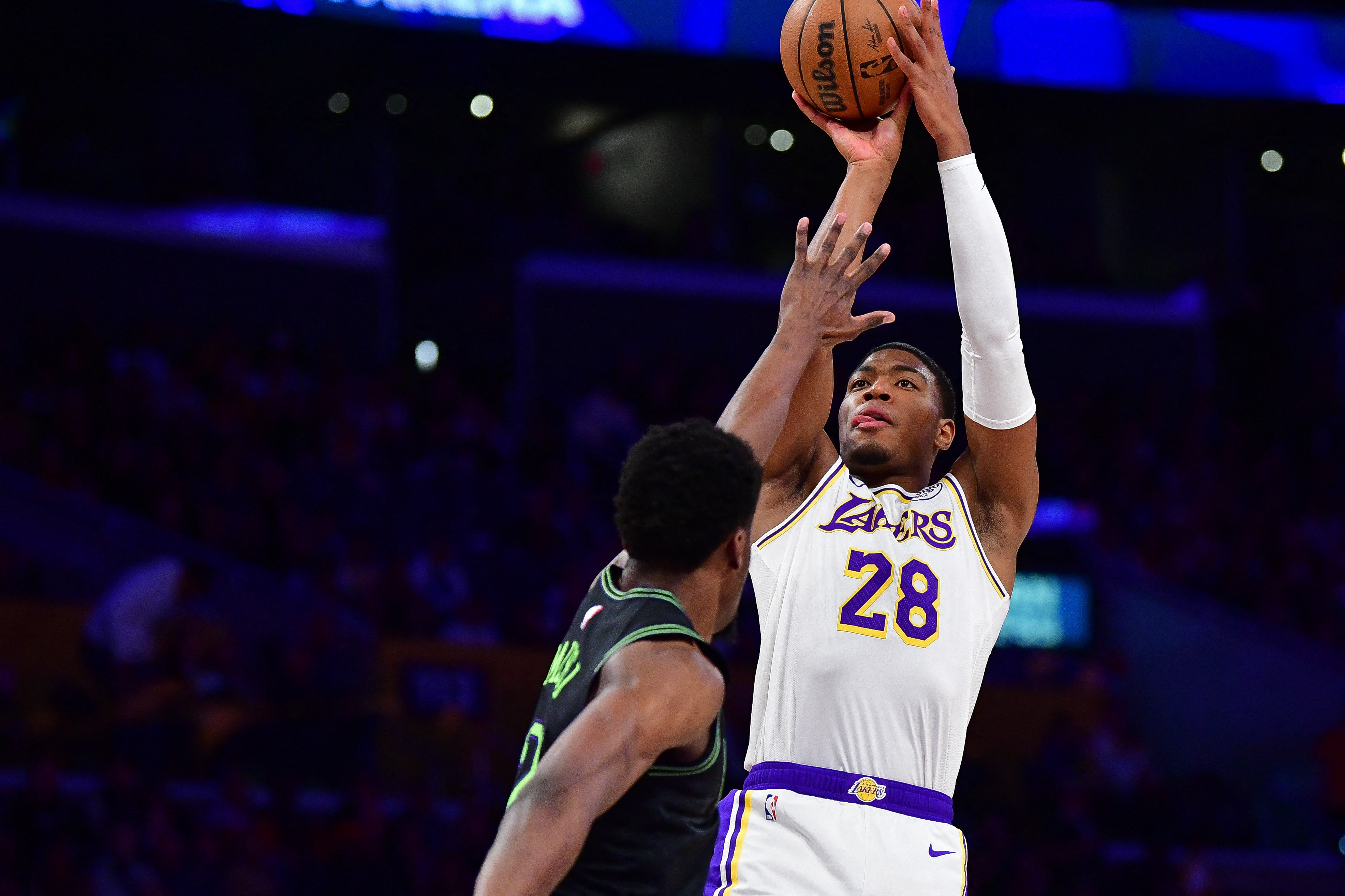 NBA＝レーカーズ7連勝、八村14得点 ドンチッチ34得点12リバウンド