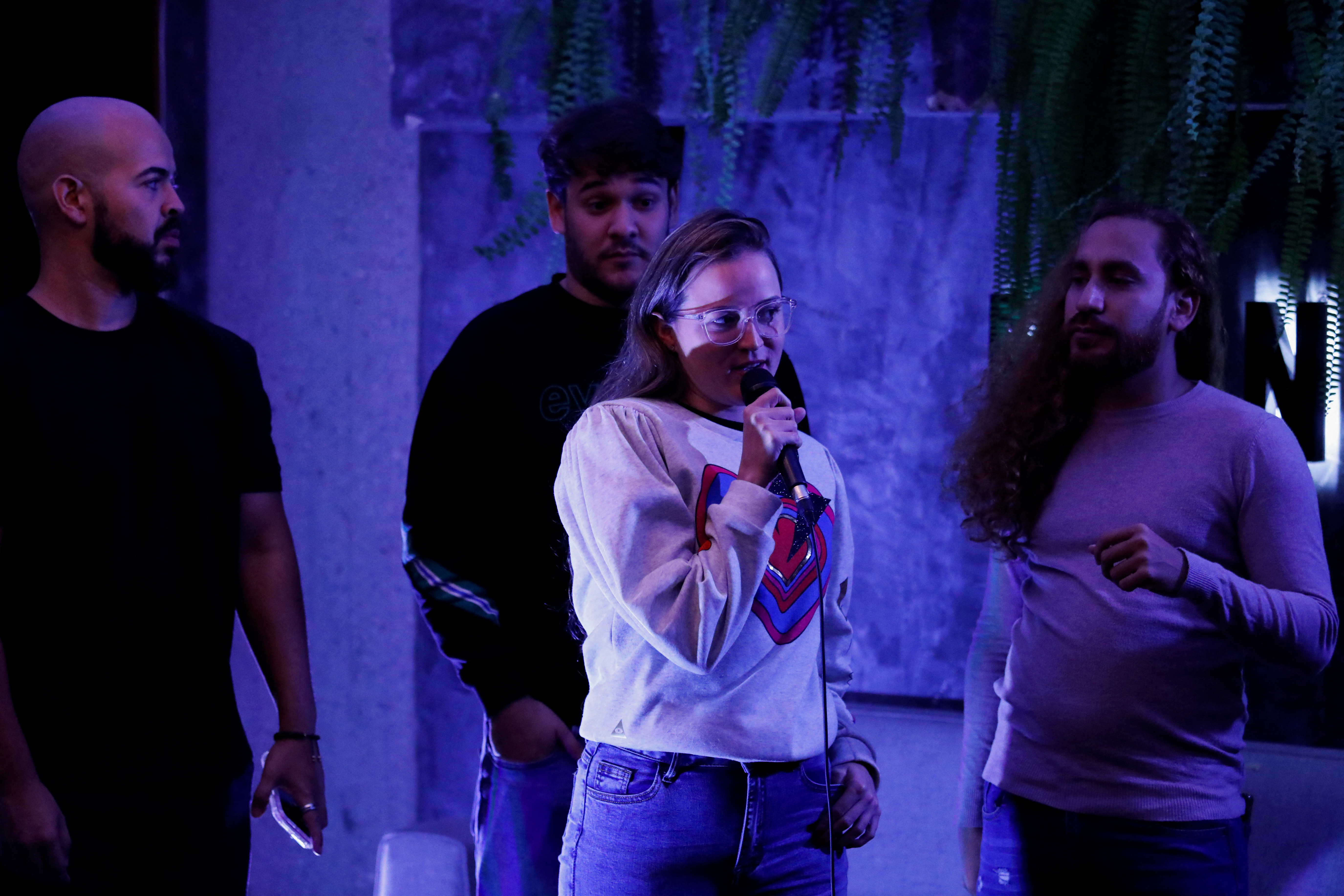 Apolitical stand-up comedy gains steam in the Venezuelan capital