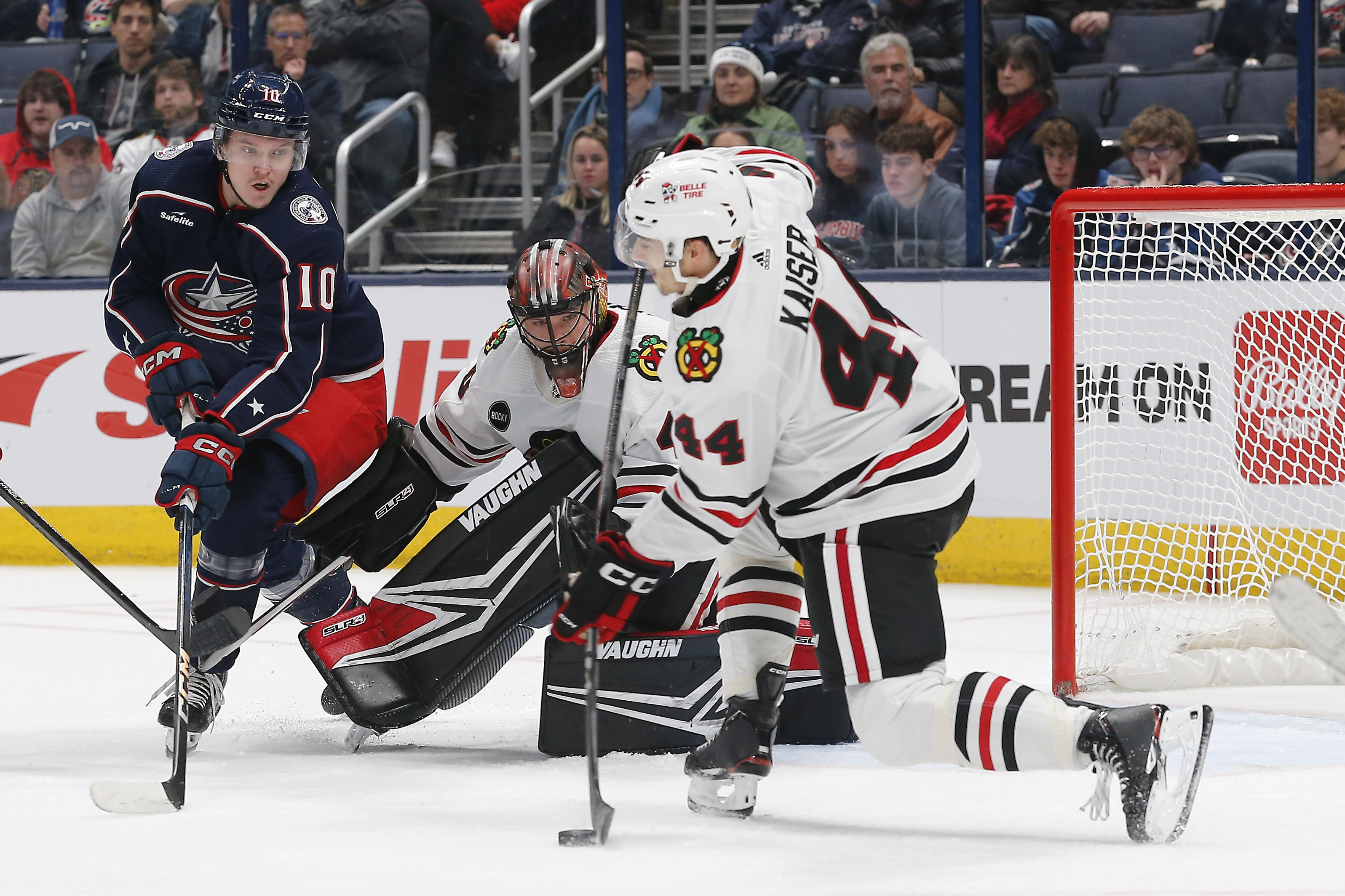 Blue Jackets pile on early, rout Blackhawks at home | Reuters