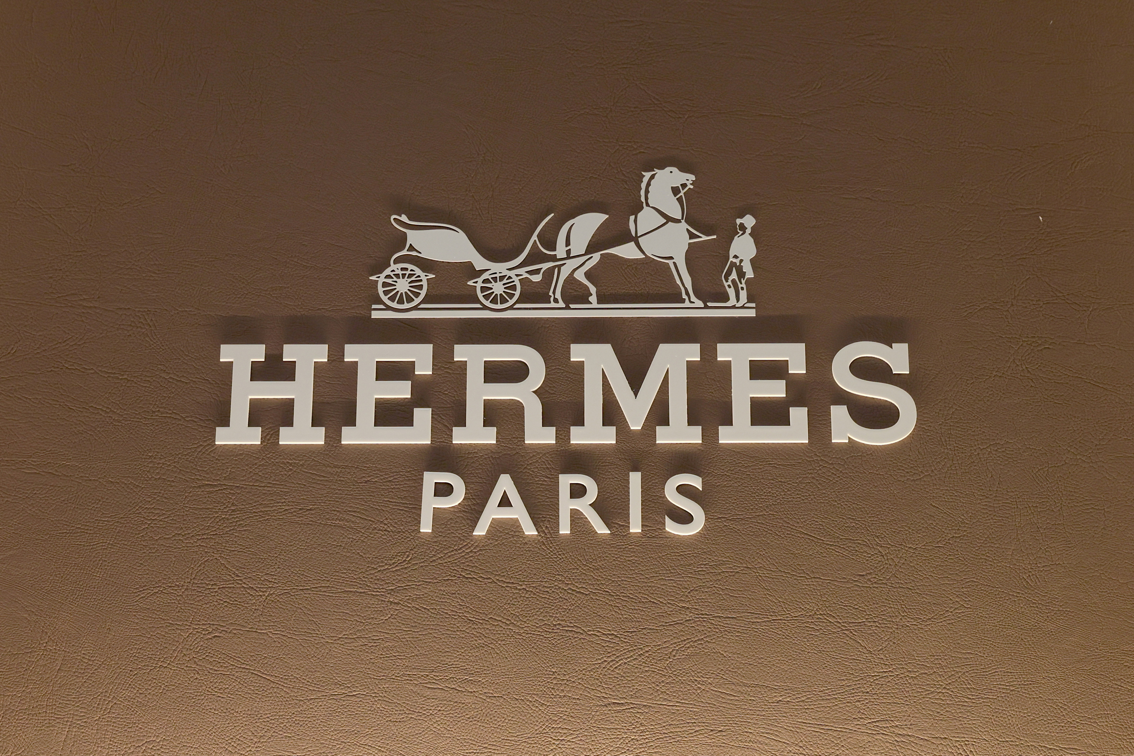 Hermes è aperta a investire in fornitori italiani di moda e calzature