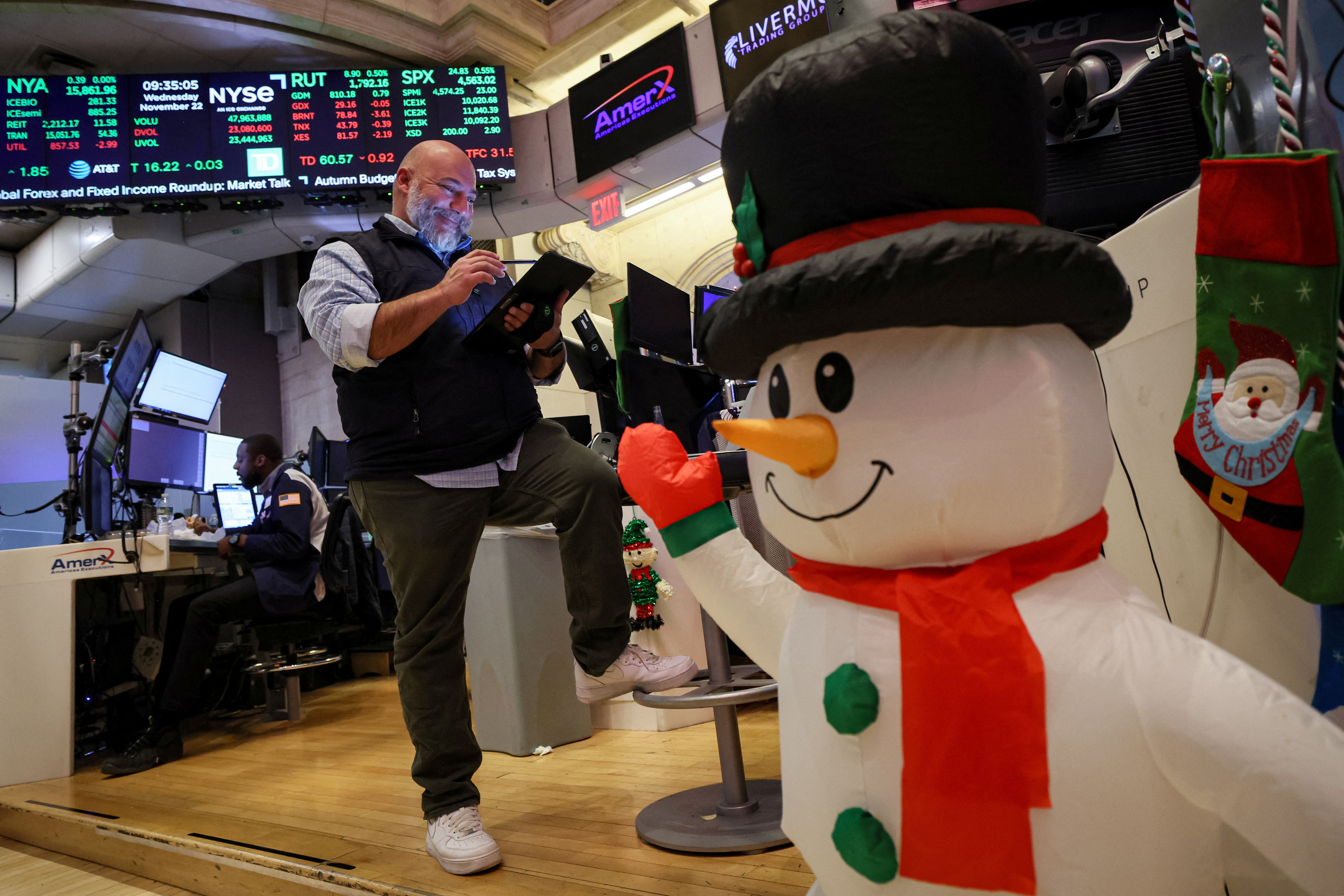 米国株式市場＝反発、利上げ終了期待や景気巡る楽観的な見方で - ロイター (Reuters Japan)