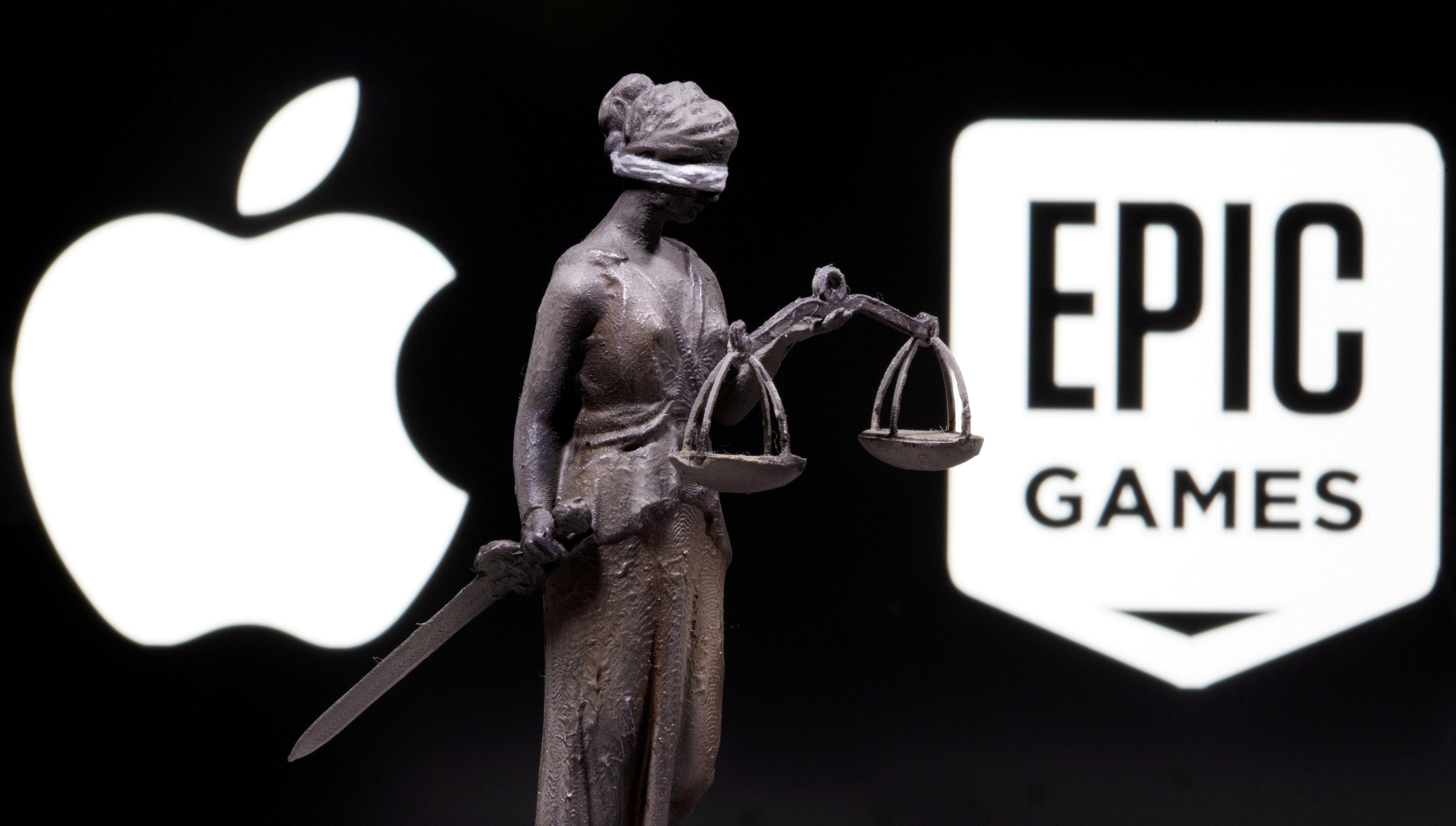 Apple must ease App Store rules, U.S. judge orders