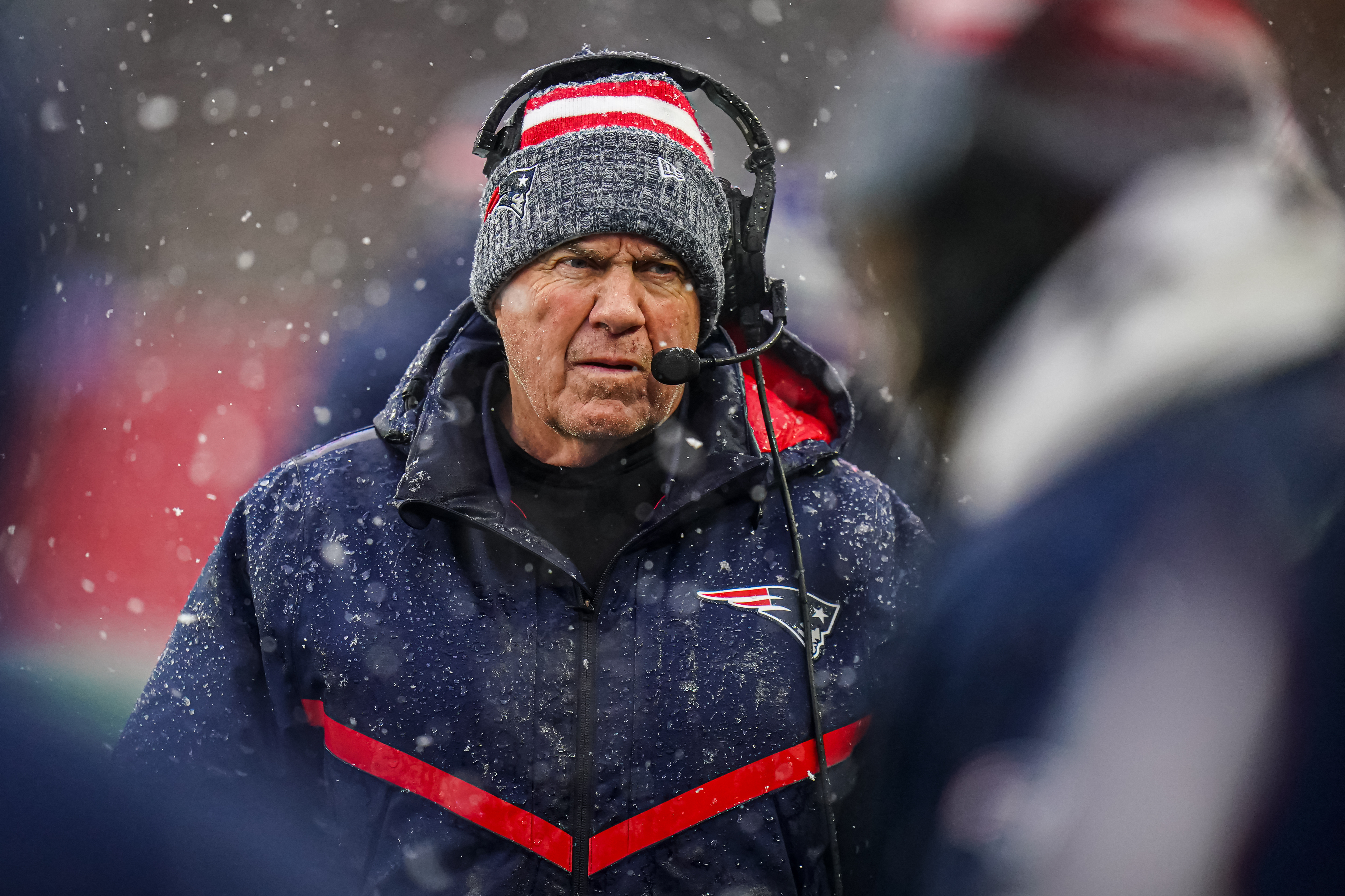 Patriots coach Bill Belichick 'under contract,' open to ceding personnel  control | Reuters