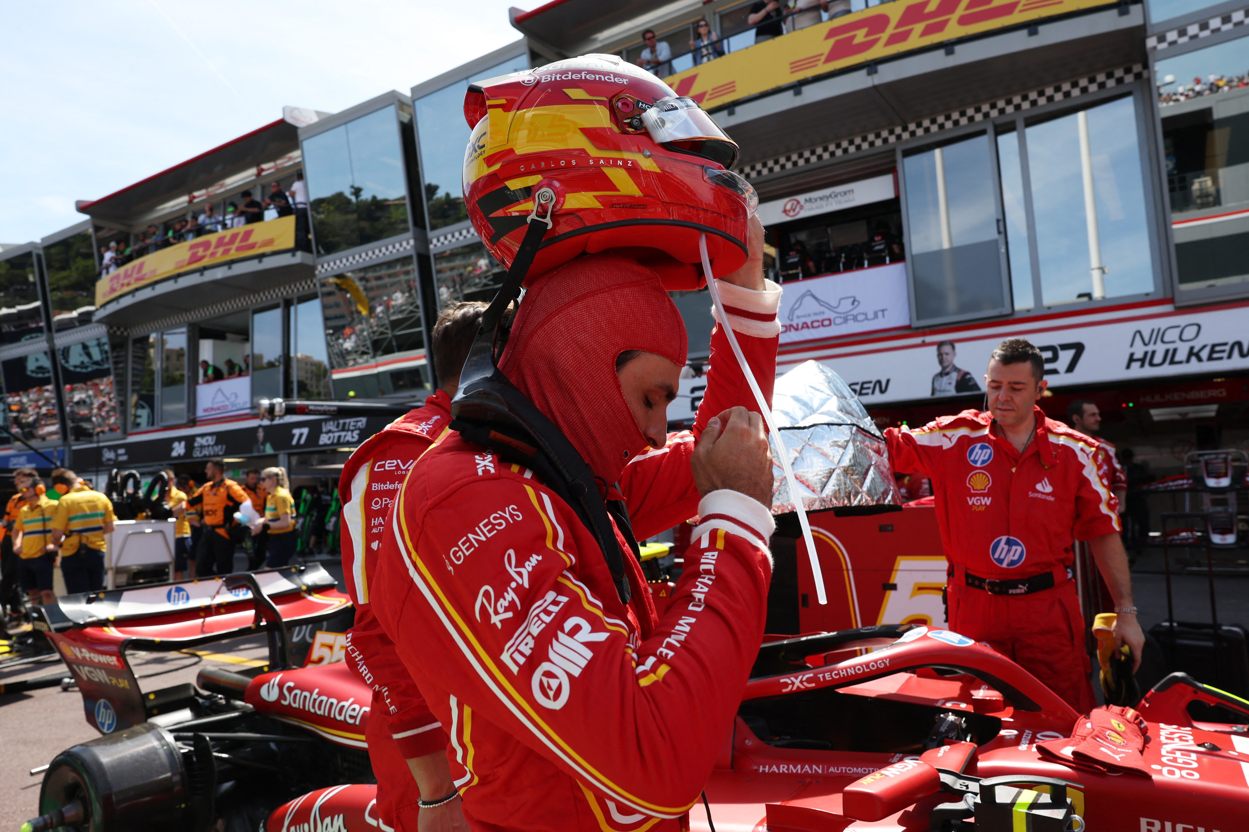 Monaco Grand Prix re-starts after opening lap crash | Reuters