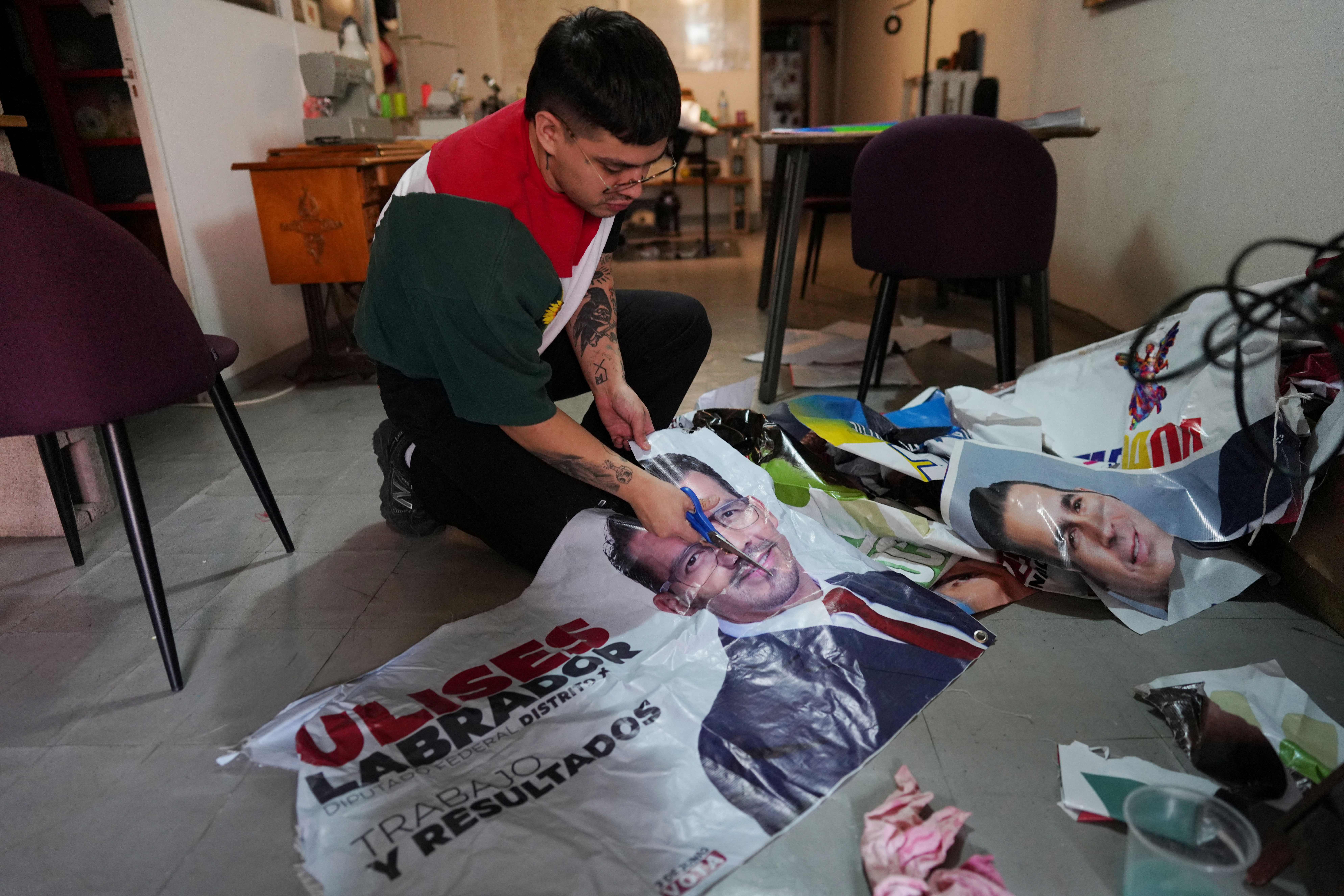 Mexican fashion designer recycles election ads into tote bags