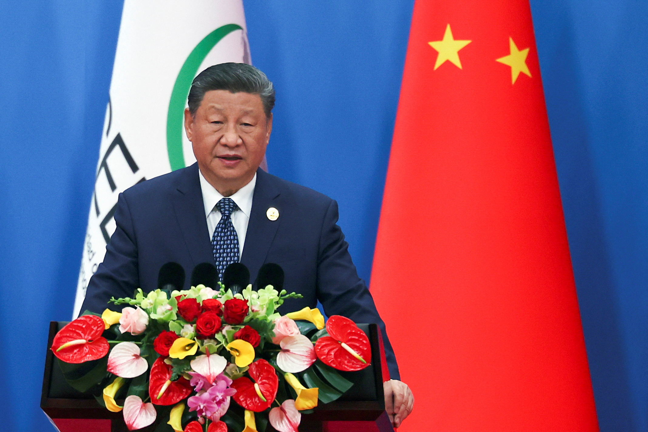 China's Xi urges respect, 'right track' in call with South Korean