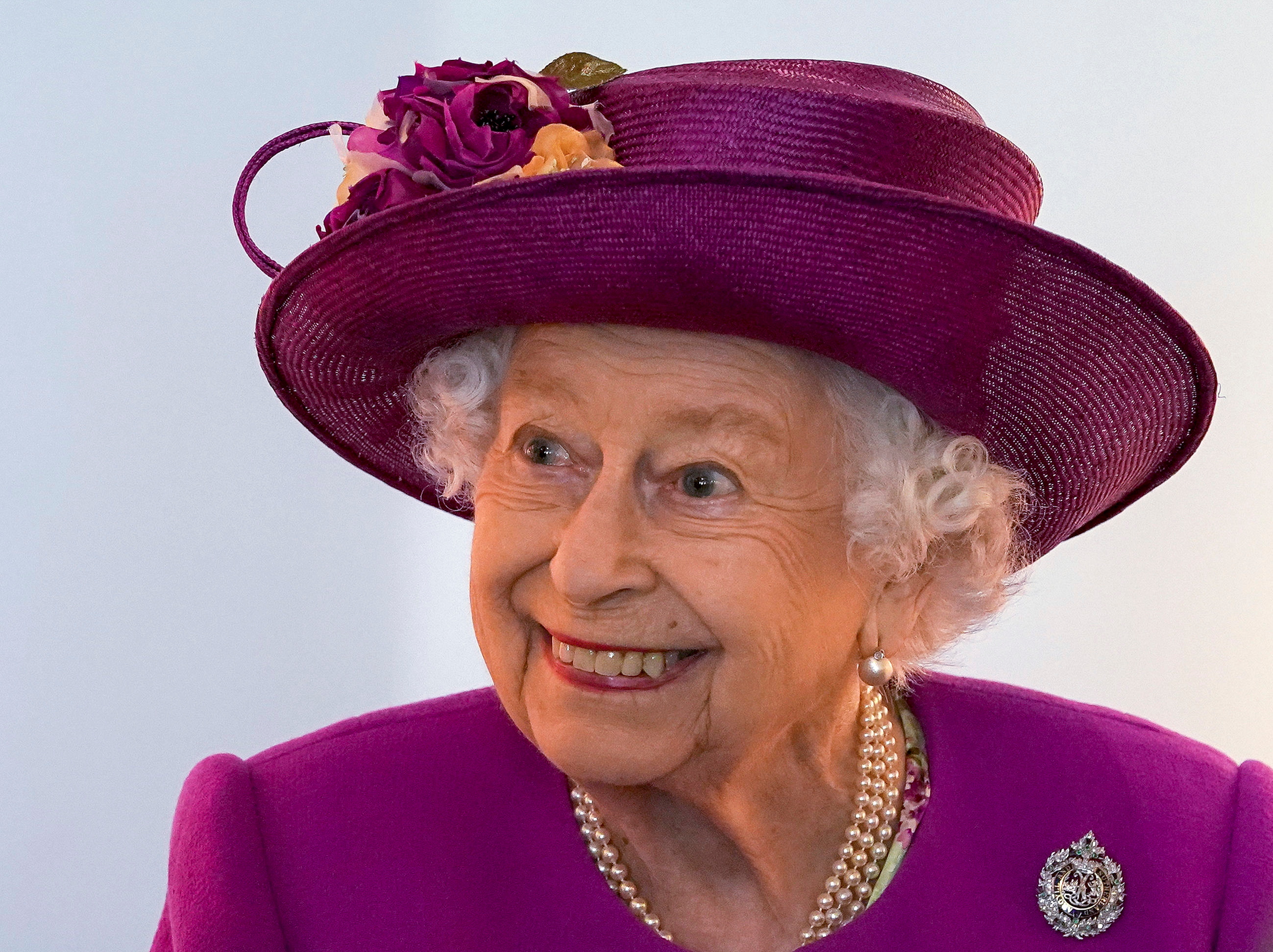 For nearly half of the first day of her reign, queen elizabeth she didn&apo...