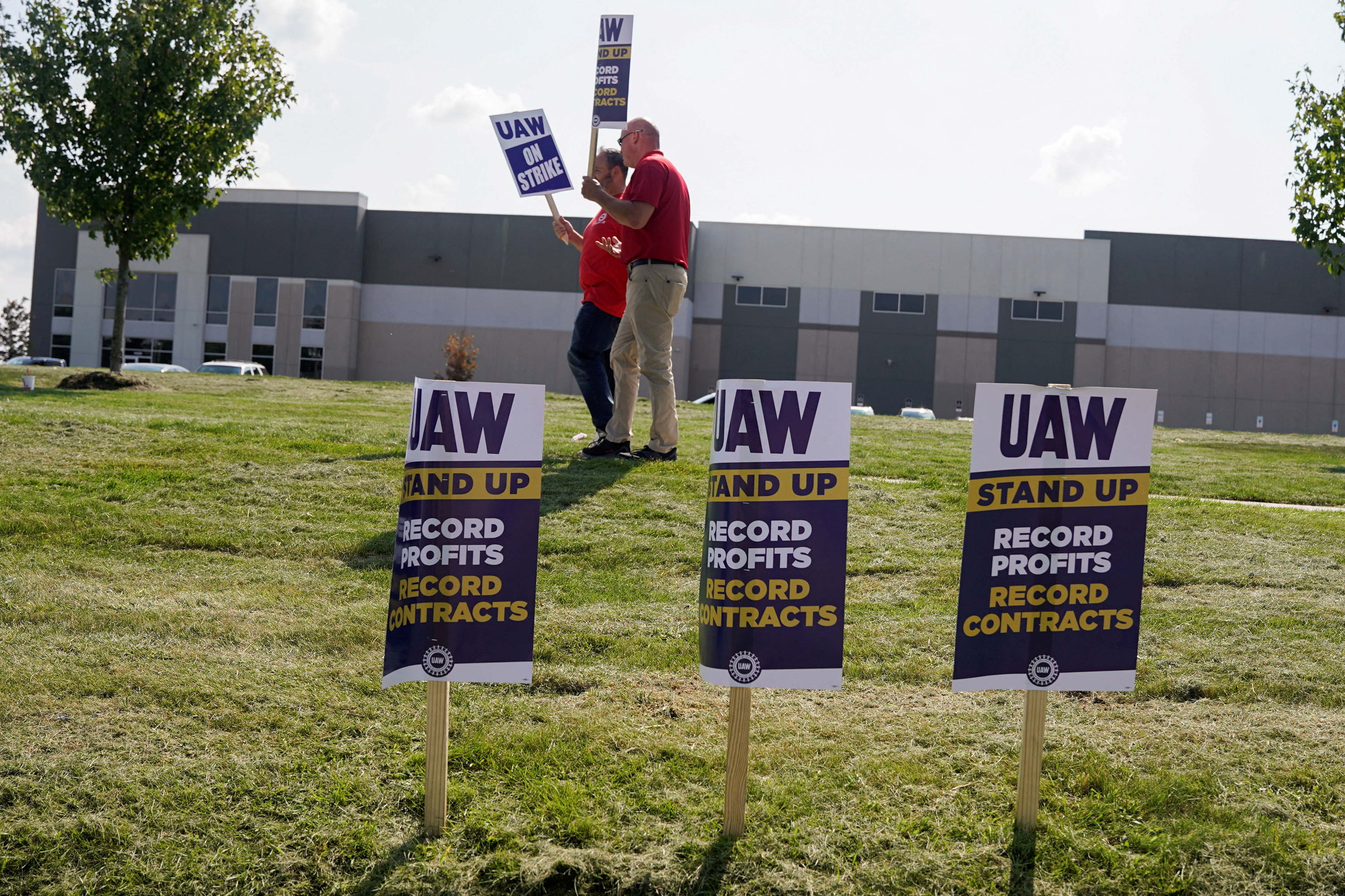 UAW strike continues, in Burton