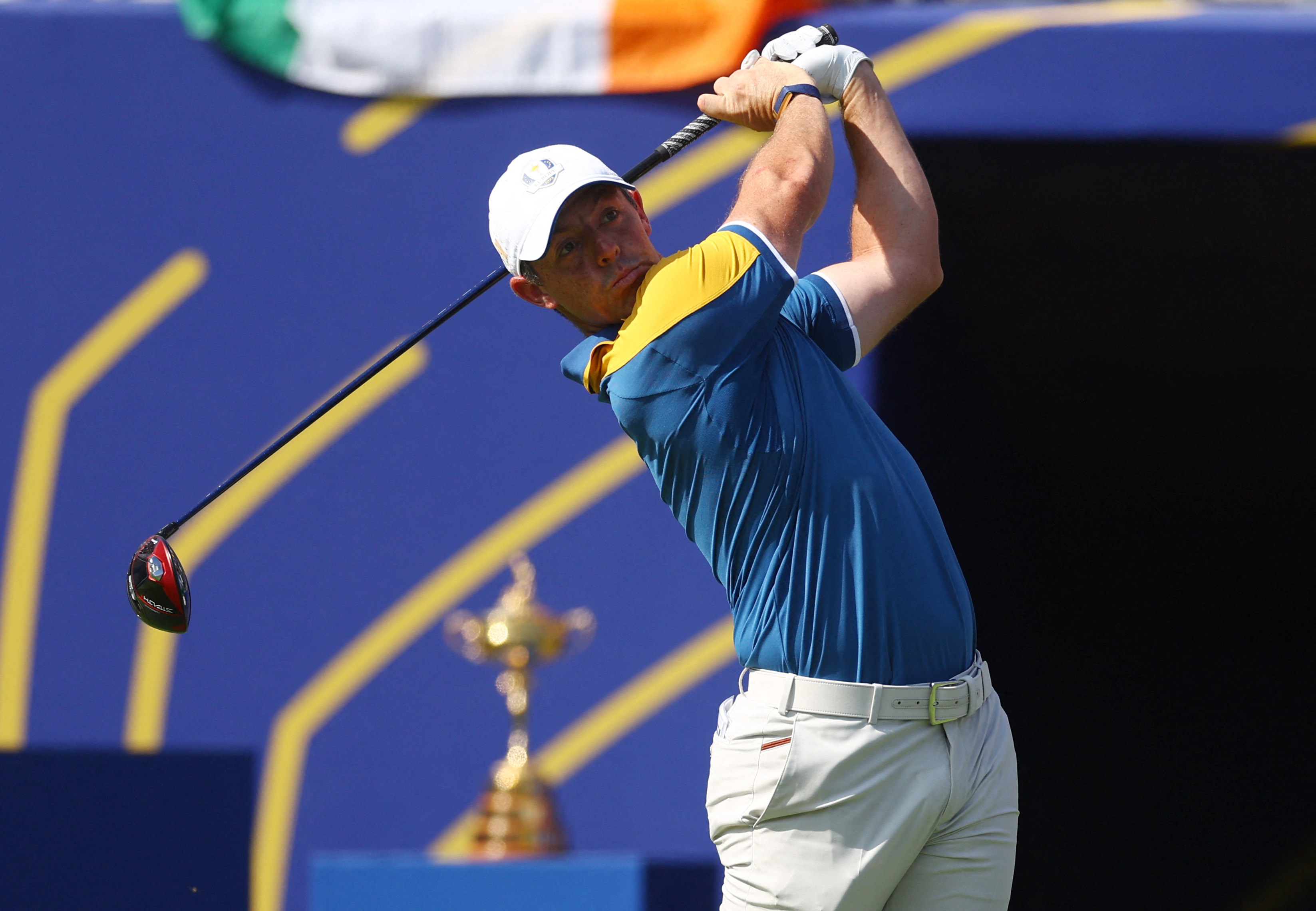 McIlroy tee shot lands on spectator's lap in Dubai