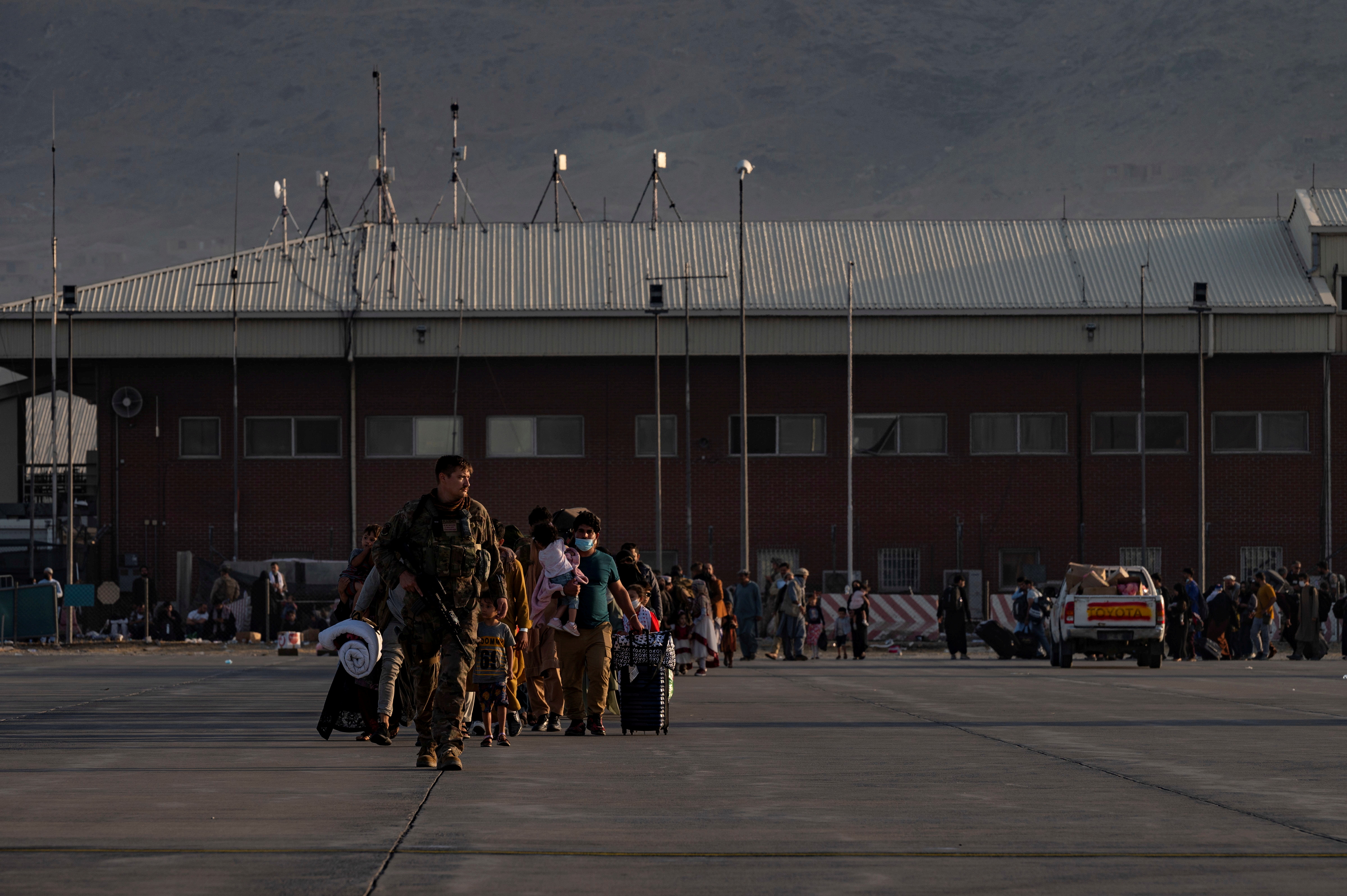 U.S. forces aid evacuation in Kabul