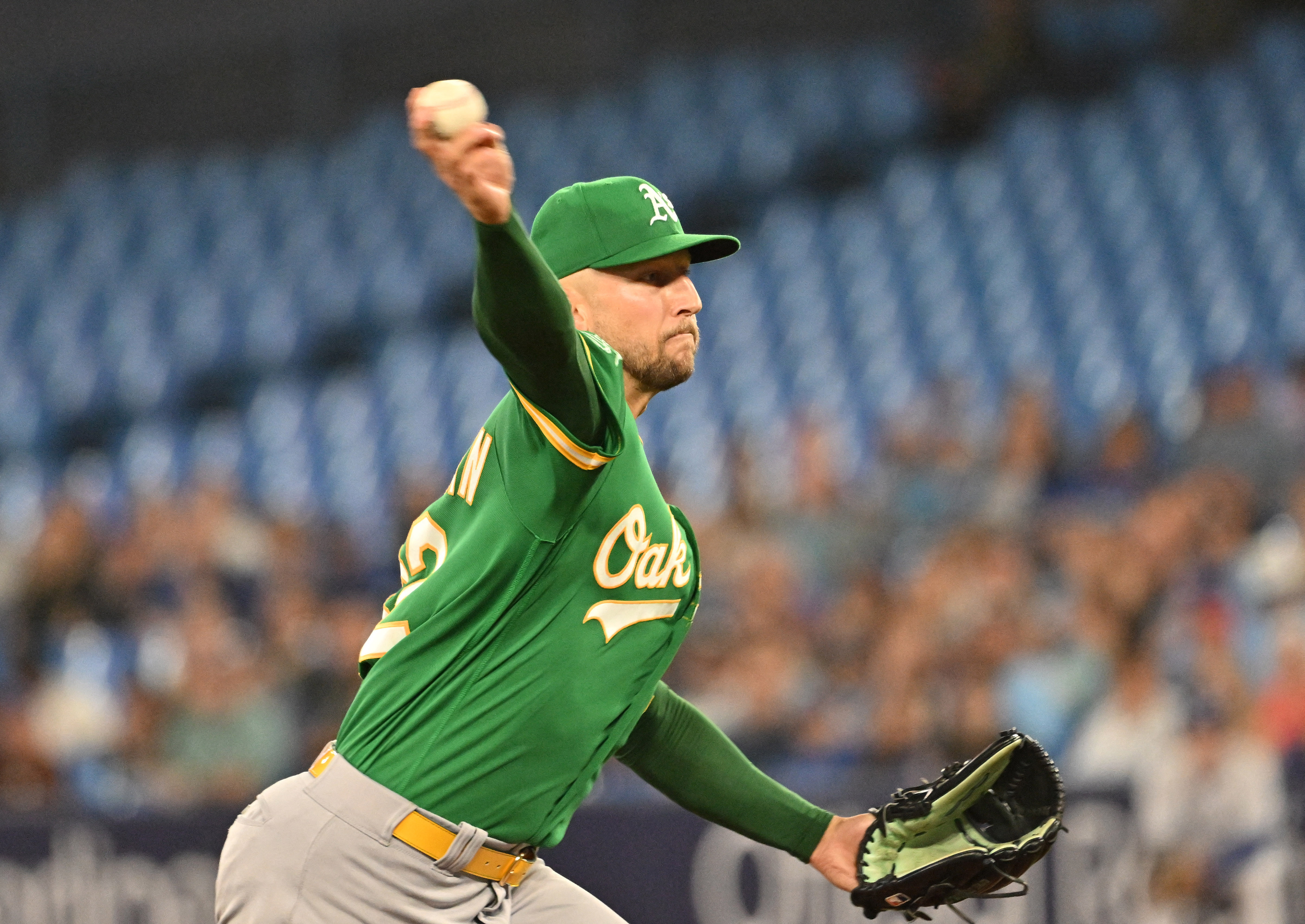 Langeliers hits game-winning HR in 9th as A's beat Blue Jays 5-4