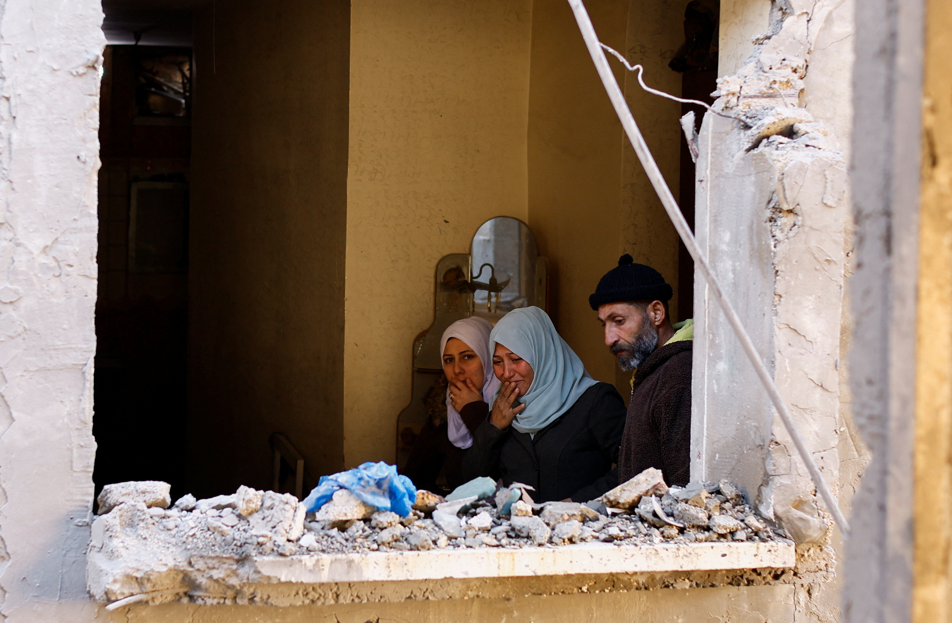 Aftermath an Israeli strike on a house, in Rafah