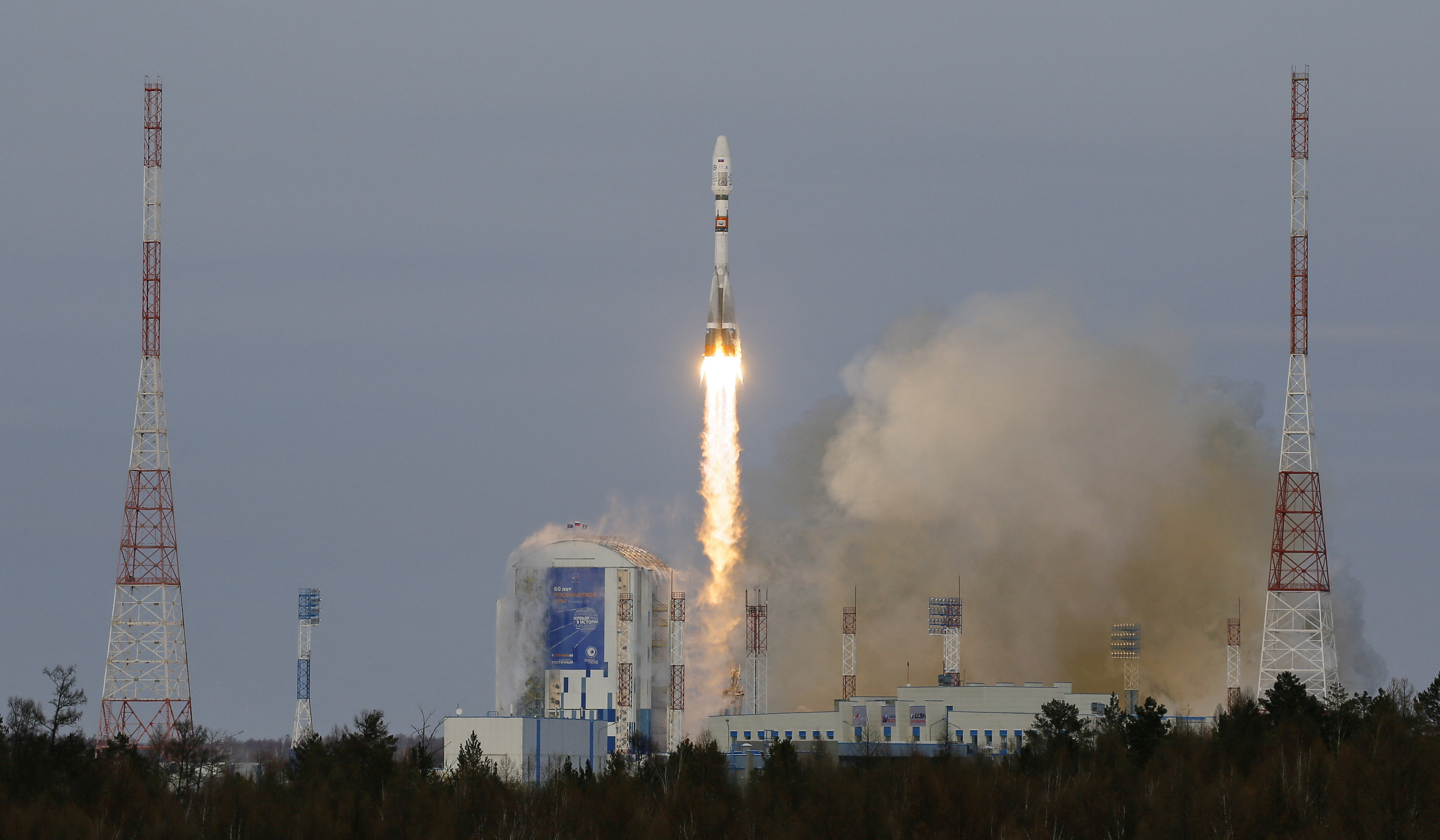 ロシアの衛星、制御不能か 宇宙兵器開発計画後退も | ロイター
