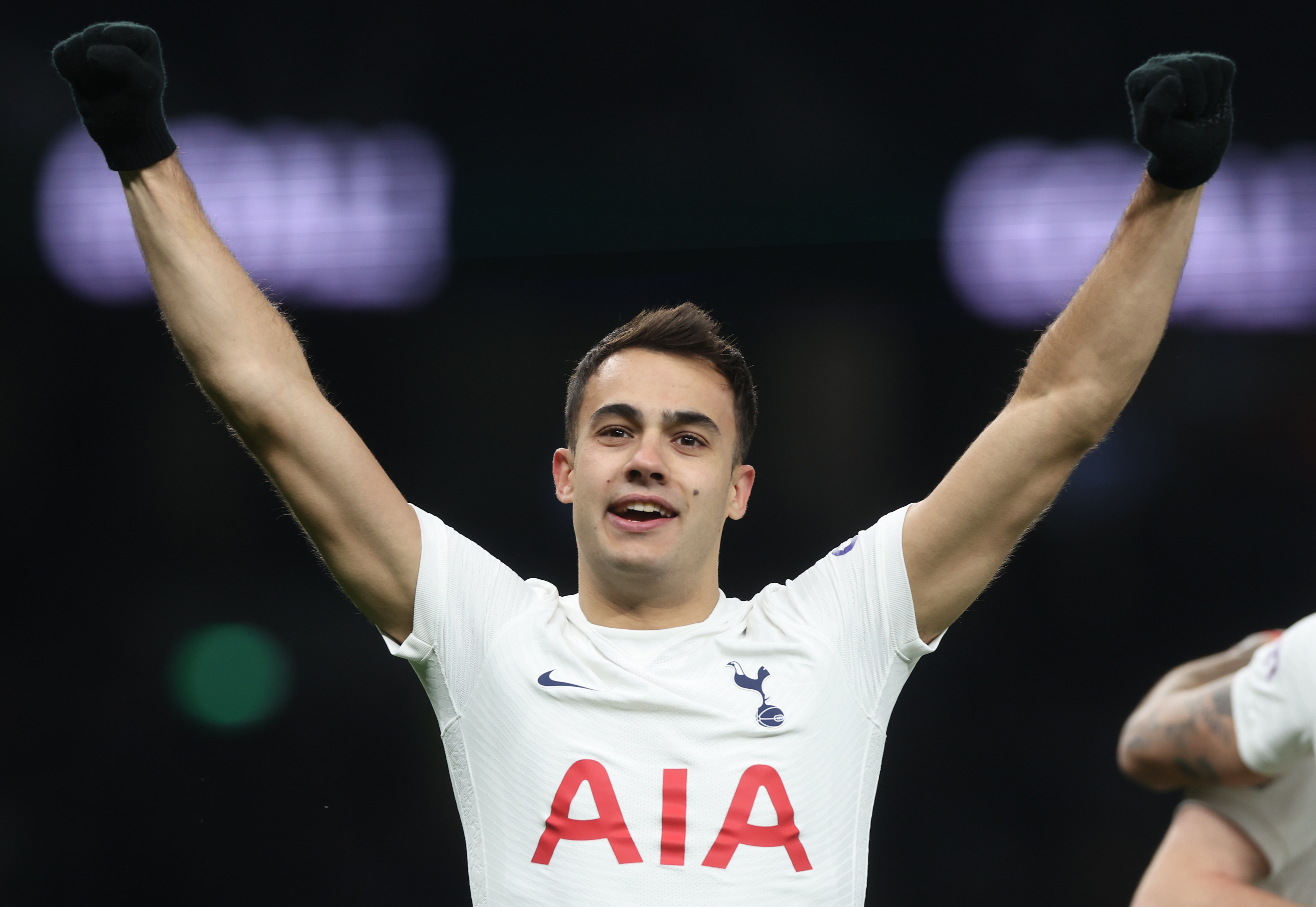 Reguilon Returns To Spurs From Man United Loan Spell Reuters reguilon-returns-to-spurs-from-man-united-loan-spell-reuters