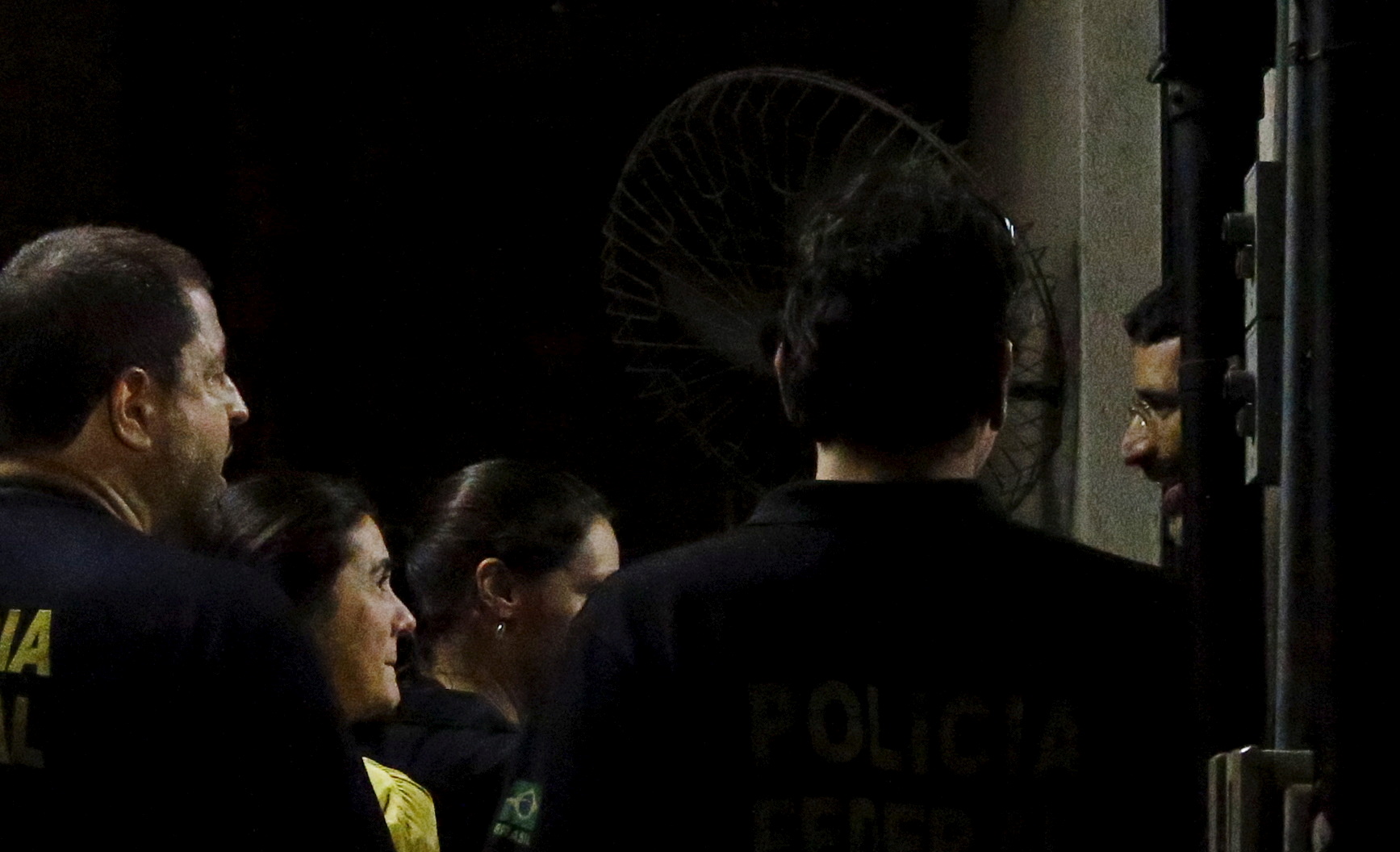 Brazilian billionaire financier Esteves leaves the Federal police headquarters in Rio de Janeiro