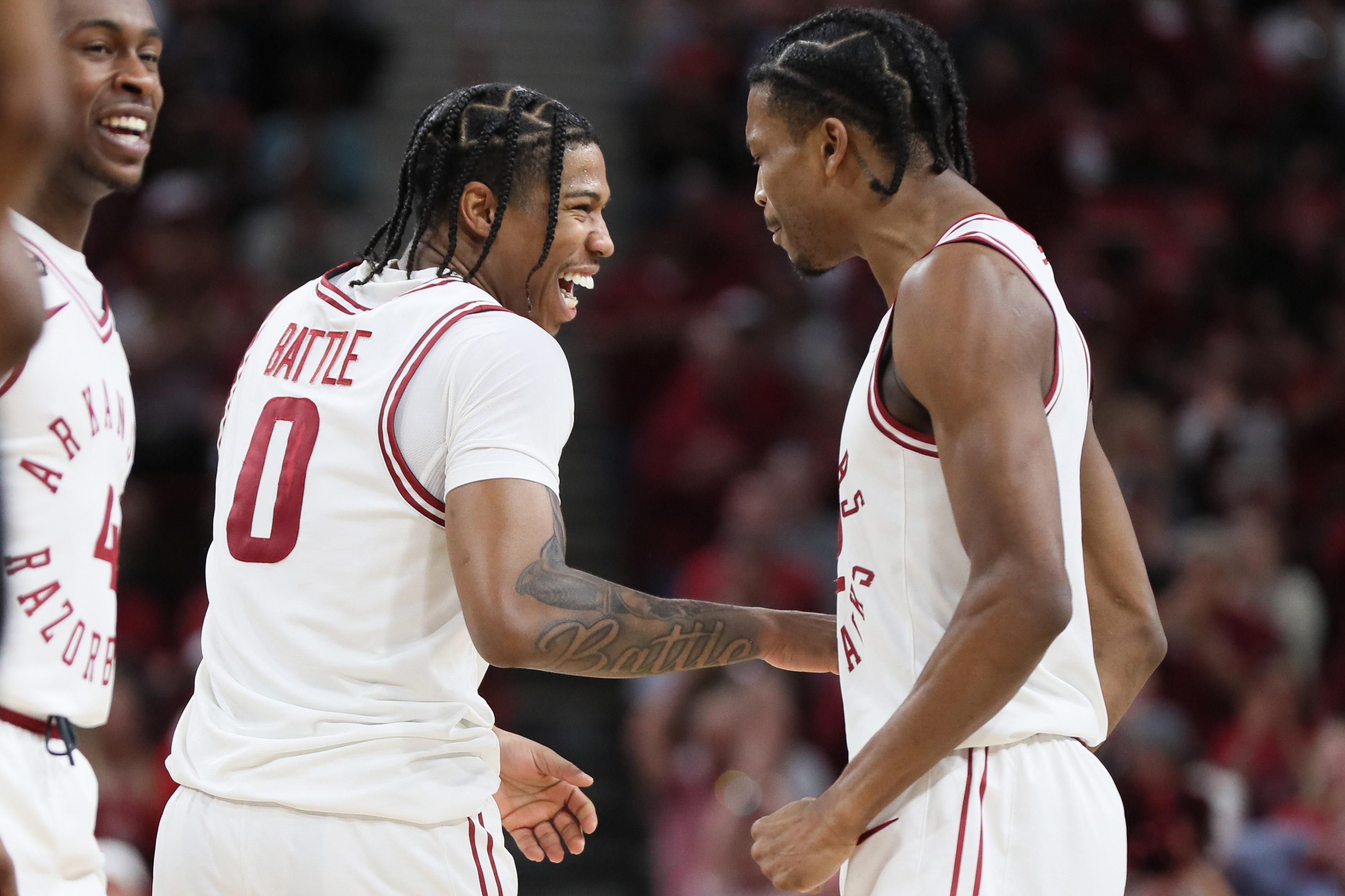 Khalif Battle scores 42 to pace Arkansas past Missouri | Reuters