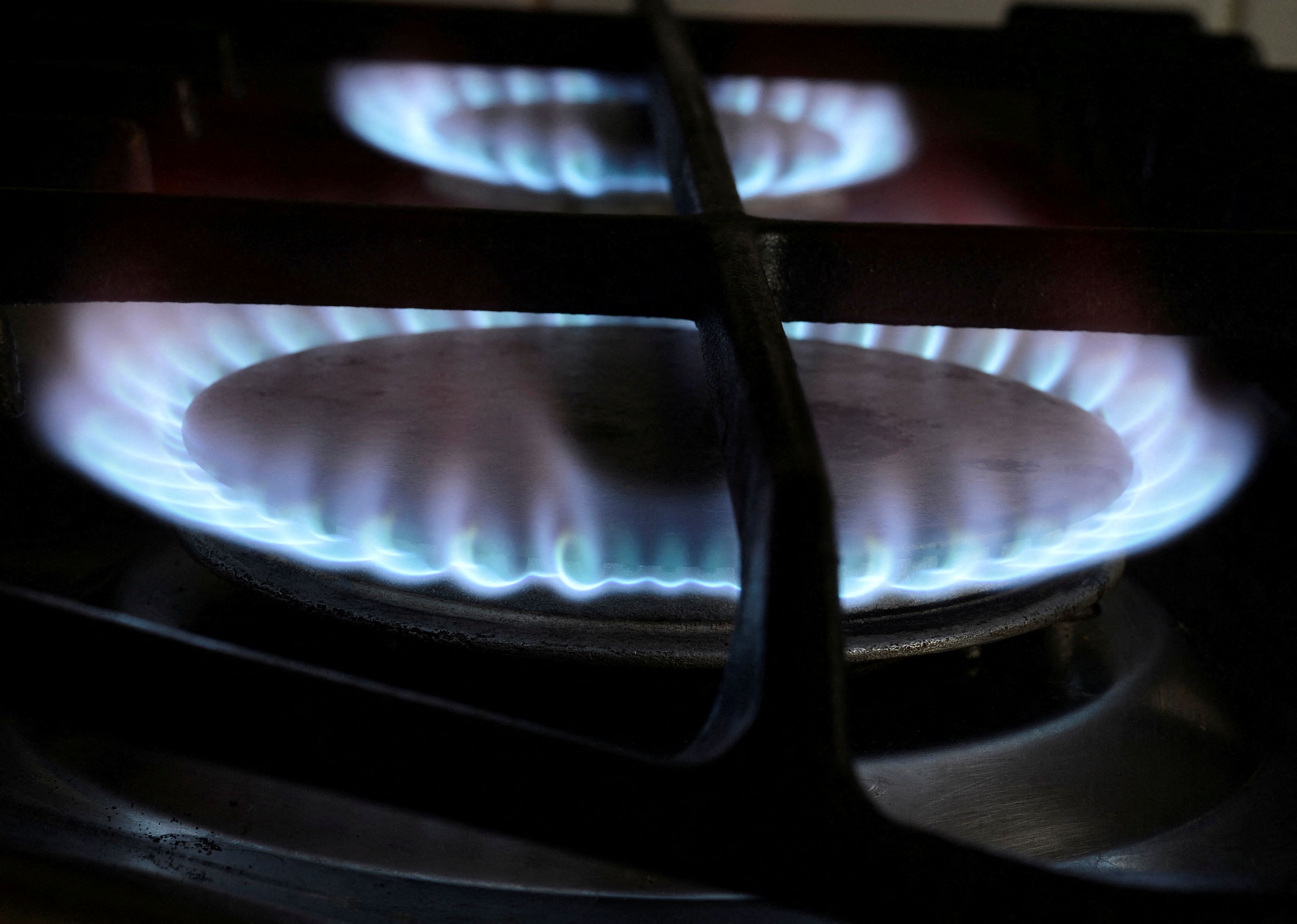 UK's Ofgem to introduce short-term measures to stabilise energy market ...