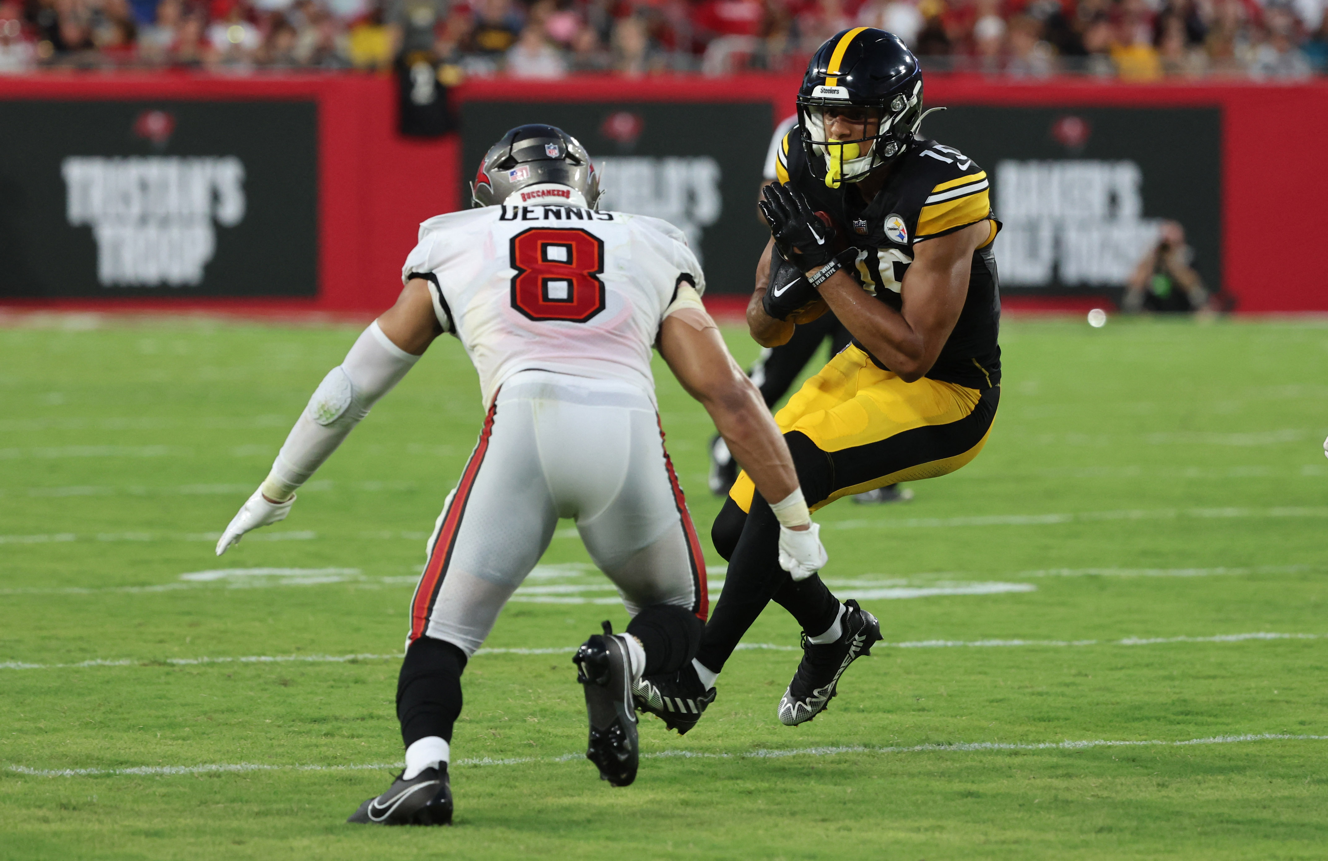 Steelers win 27-17 over Buccaneers in preseason game