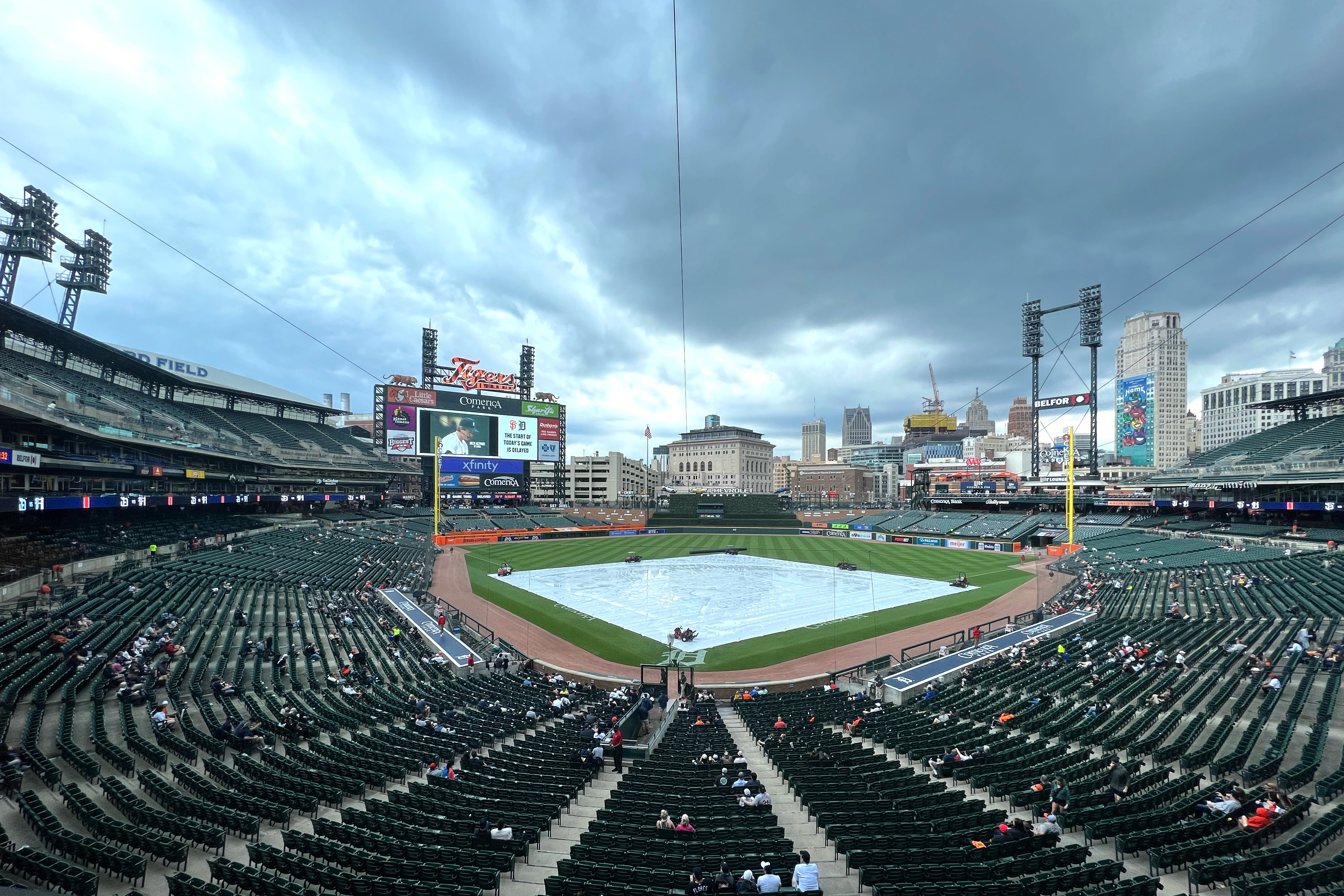 Giants' rain delay in Detroit reflects risks of MLB's new schedule