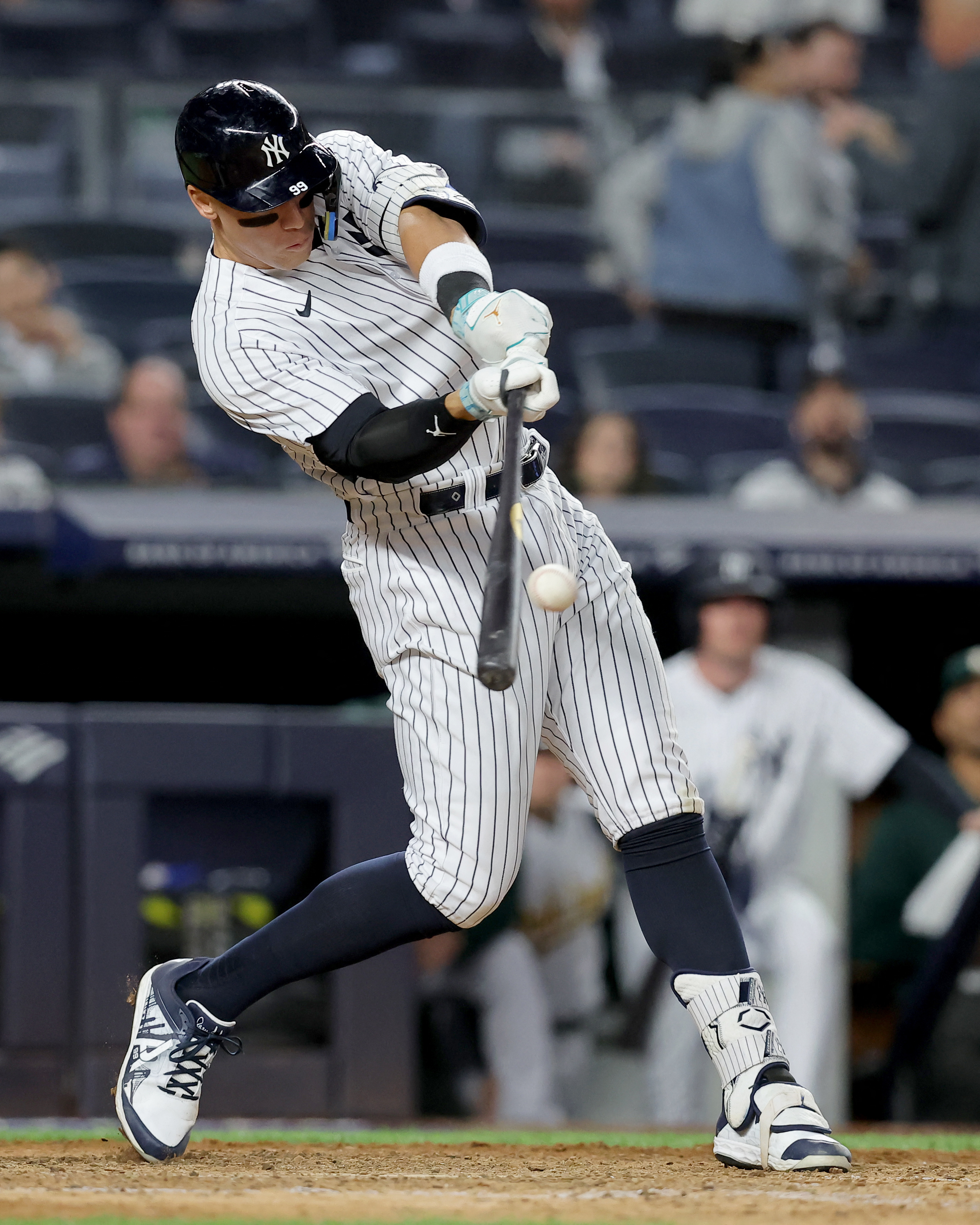 MLB roundup: Yankees blast A's in Aaron Judge's return