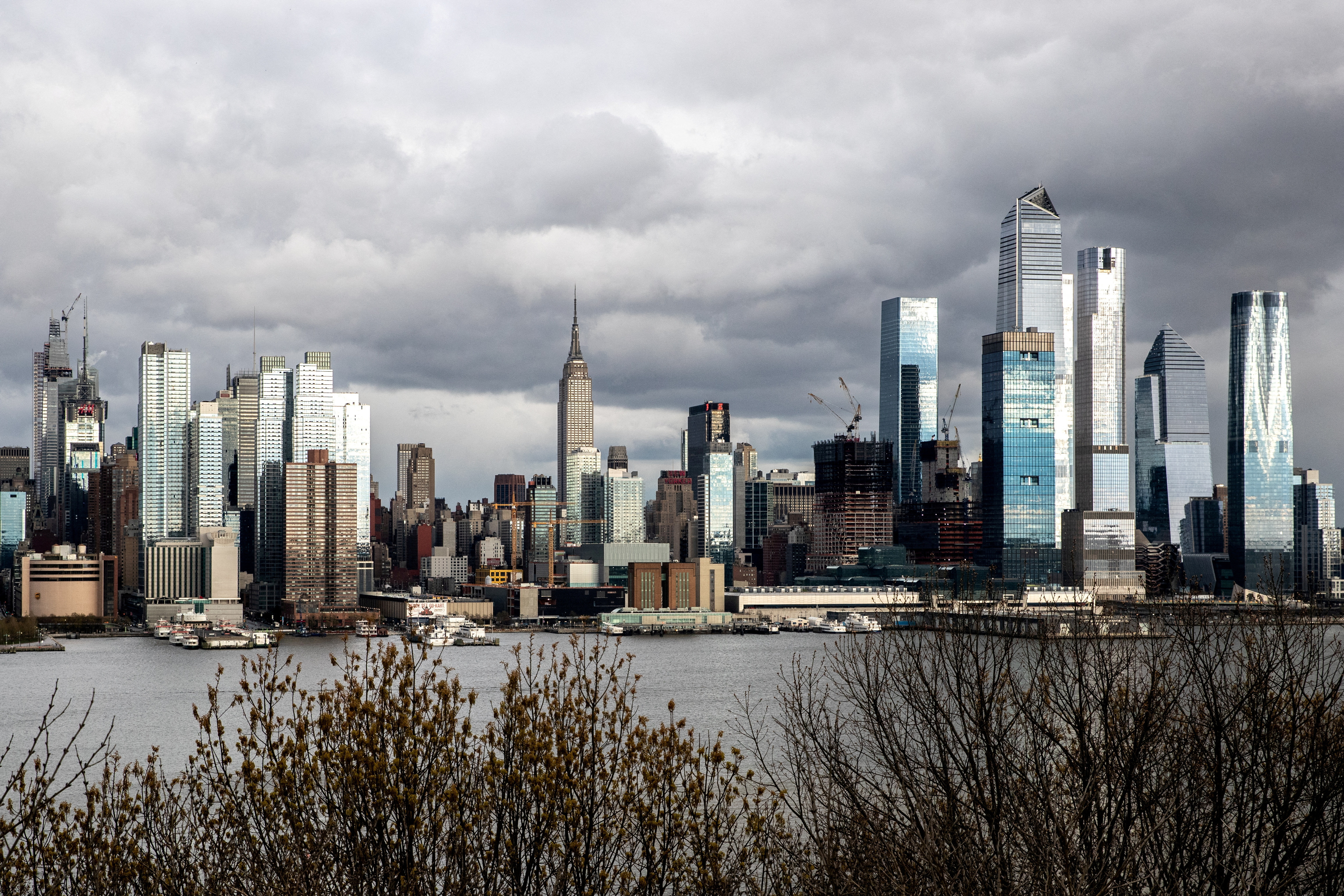 FILE PHOTO: A view of Manhattan and the Hudson River during the outbreak of the coronavirus disease (COVID-19) in New York City as seen from Weehawken