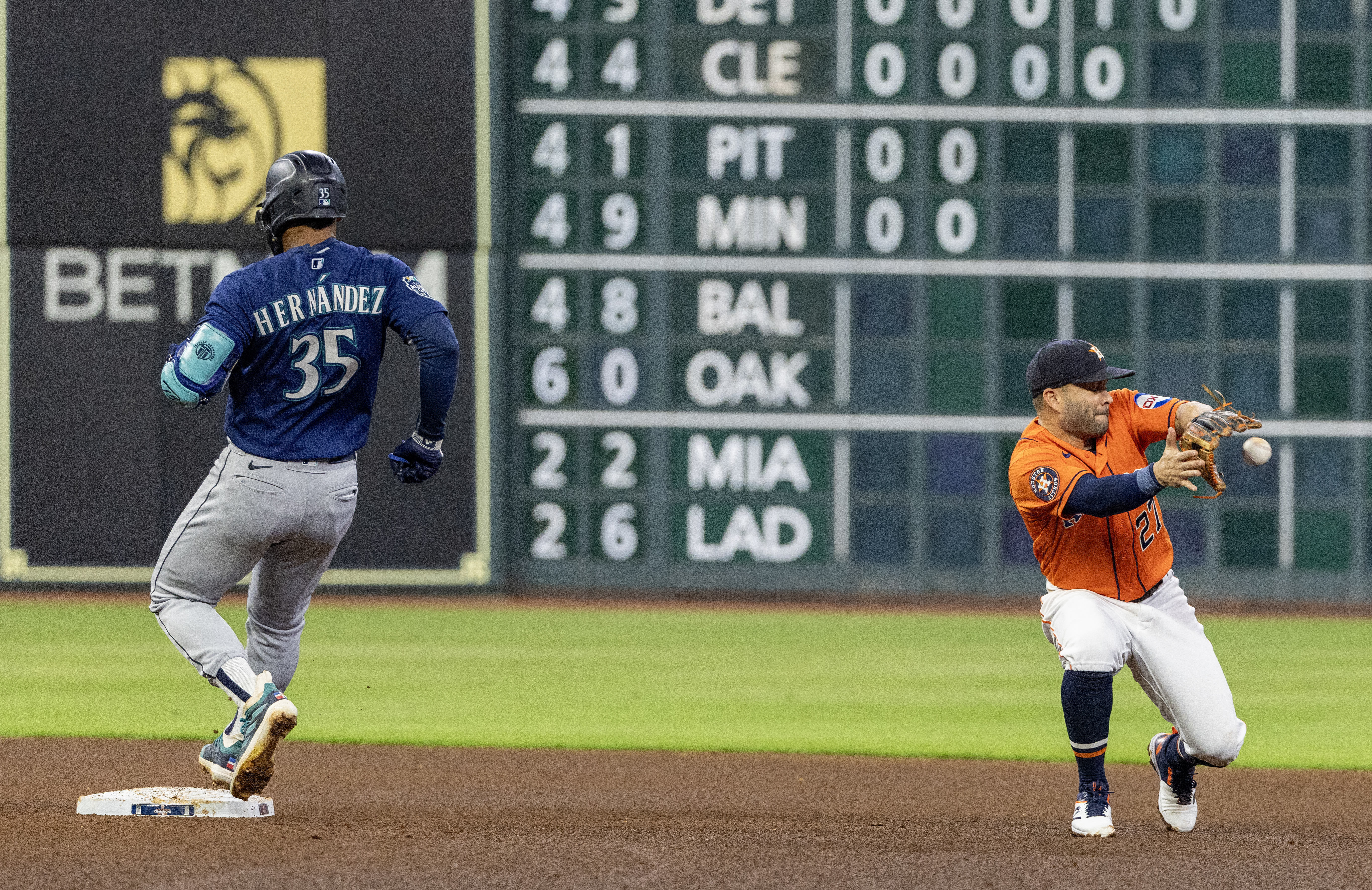 Julio Rodriguez stars again as Mariners blank Astros