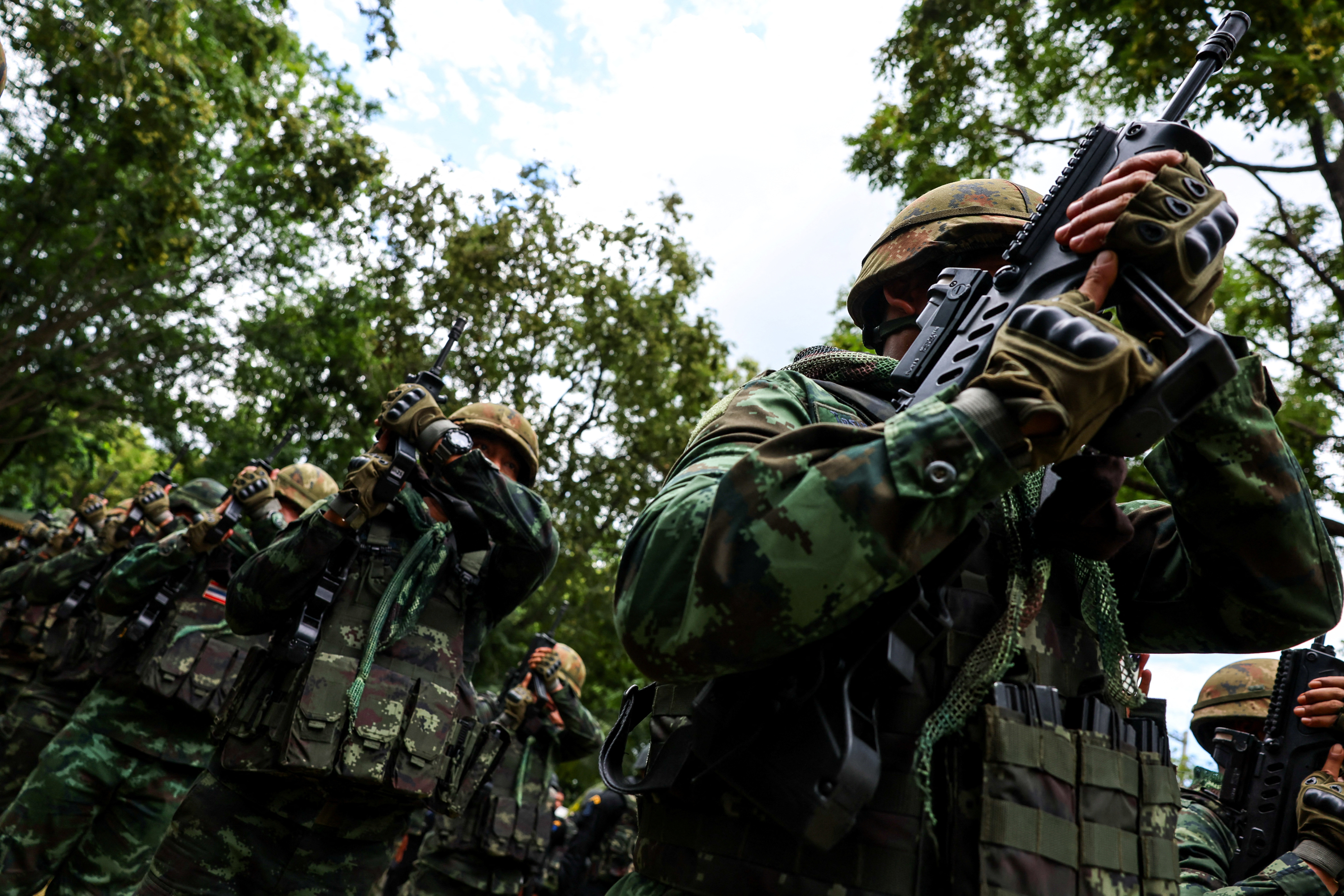 タイ・カンボジア国境で衝突、民間人含む12人死亡 タイ軍は戦闘機出動