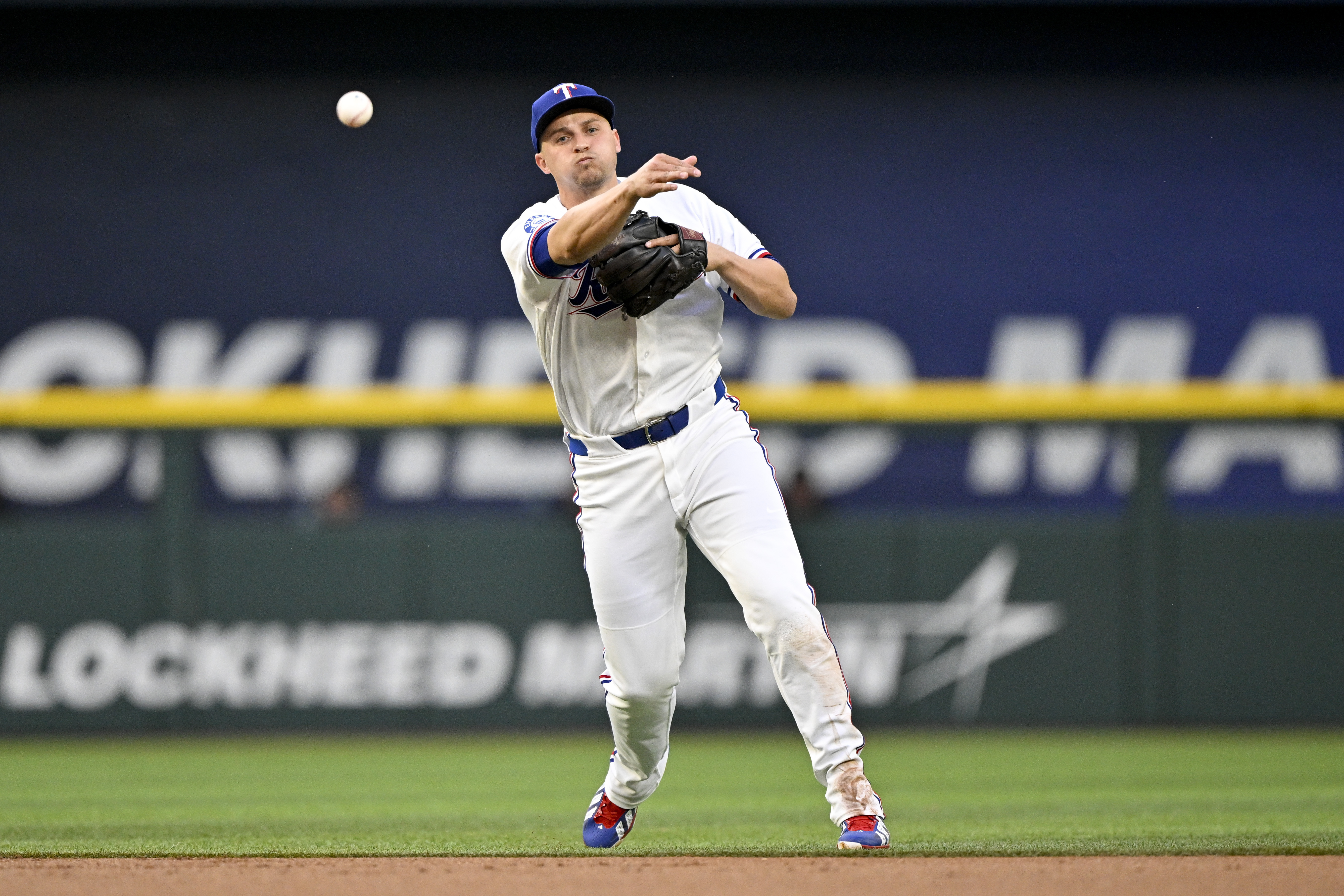 Rangers SS Corey Seager (back) set to be in lineup on Friday | Reuters