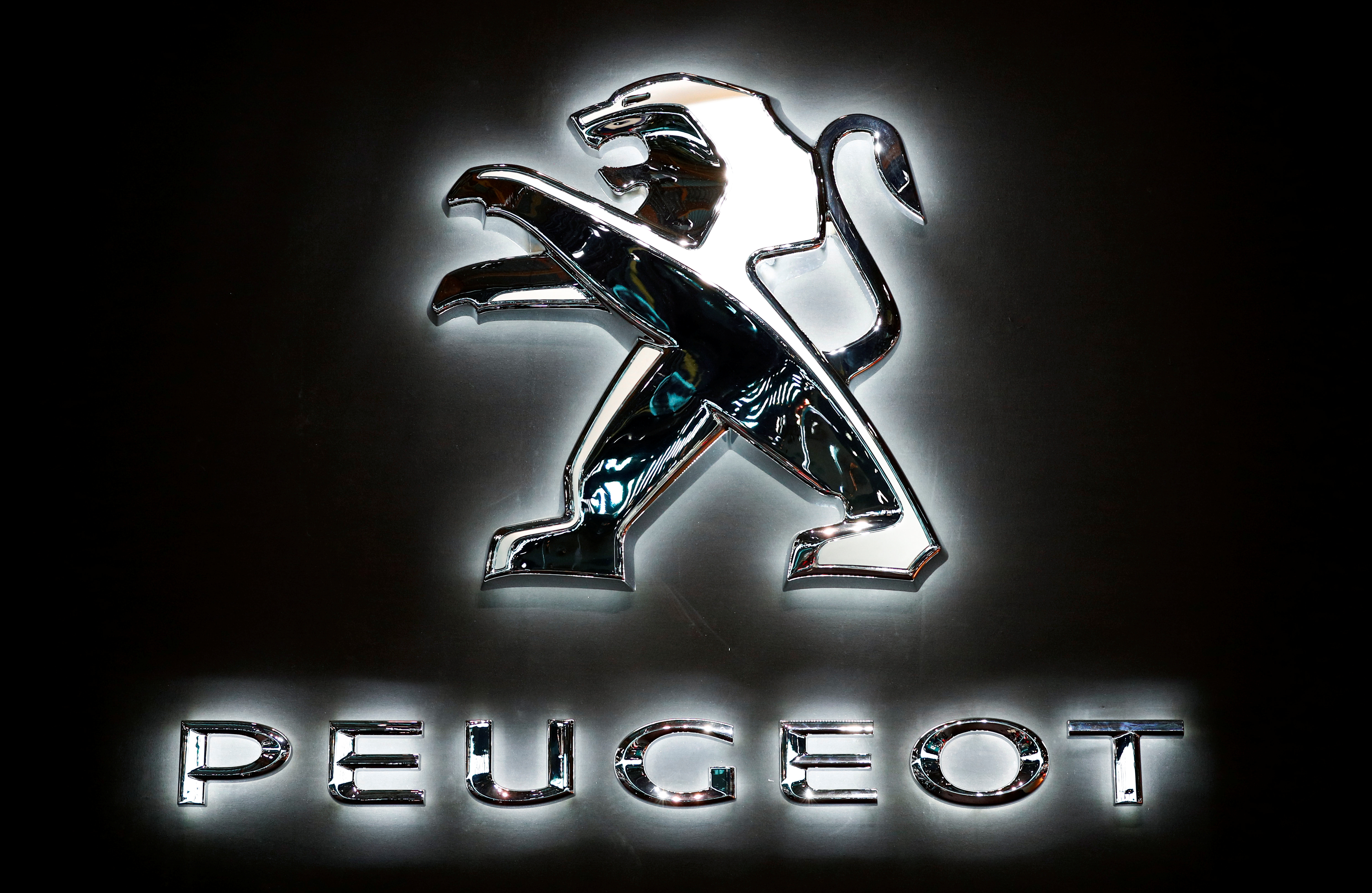 Peugeot CEO says nearly 20% of European sales through August electrified